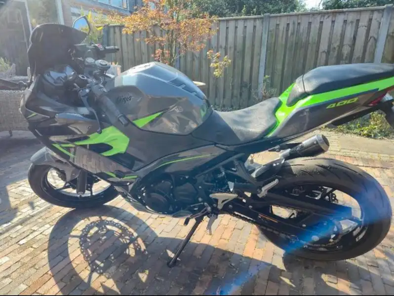Kawasaki Ninja 400 - foto 6