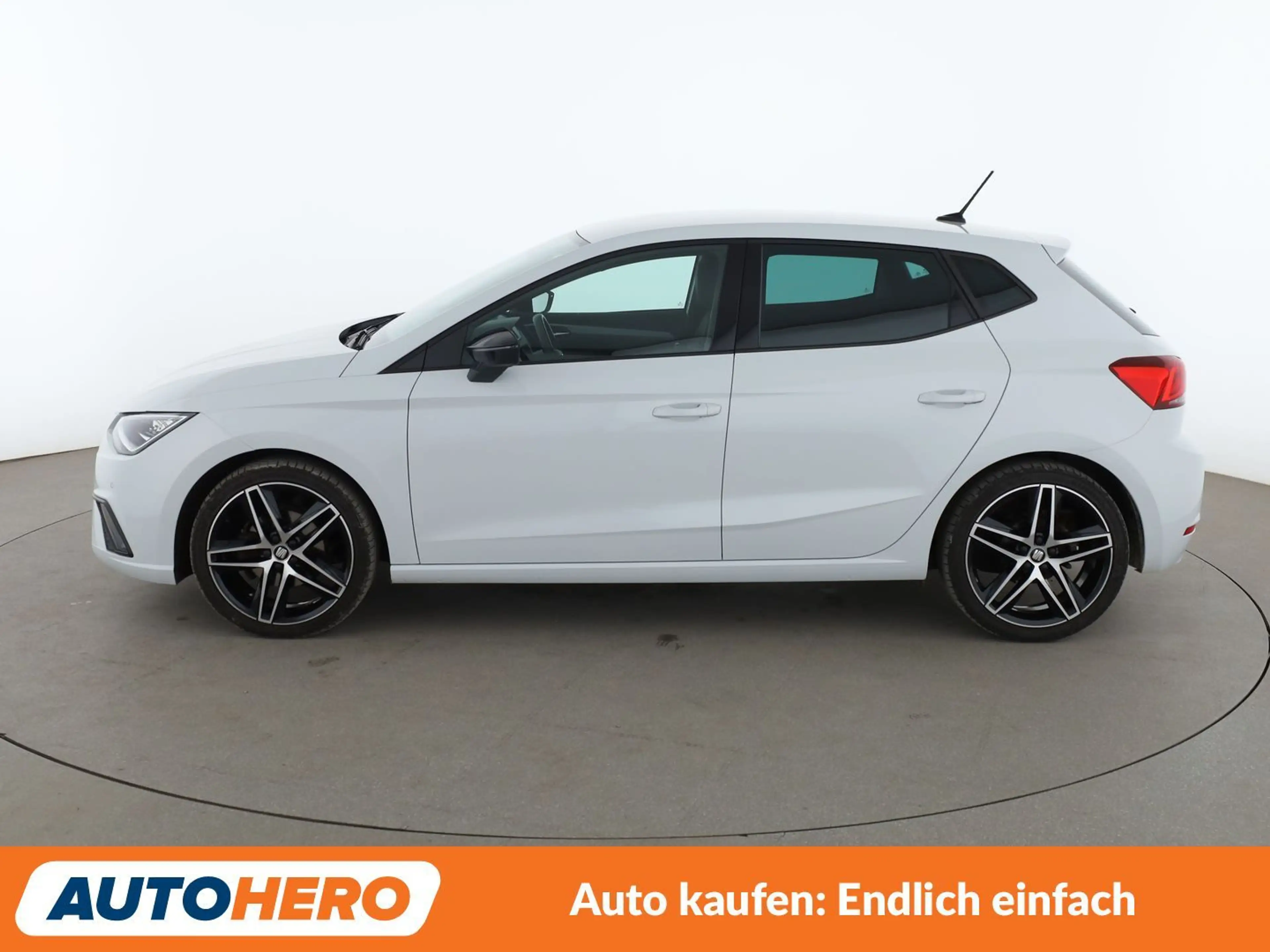 SEAT Ibiza 1.0 TSI FR*LED*NAVI*TEMPO*CAM*PDC*SHZ*KLIMA* — photo 3