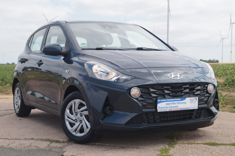 Hyundai i10 Select +Sitzhzg.+Bluetooth+PDC+ — photo 8