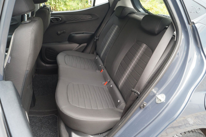 Hyundai i10 Select +Sitzhzg.+Bluetooth+PDC+ — photo 13