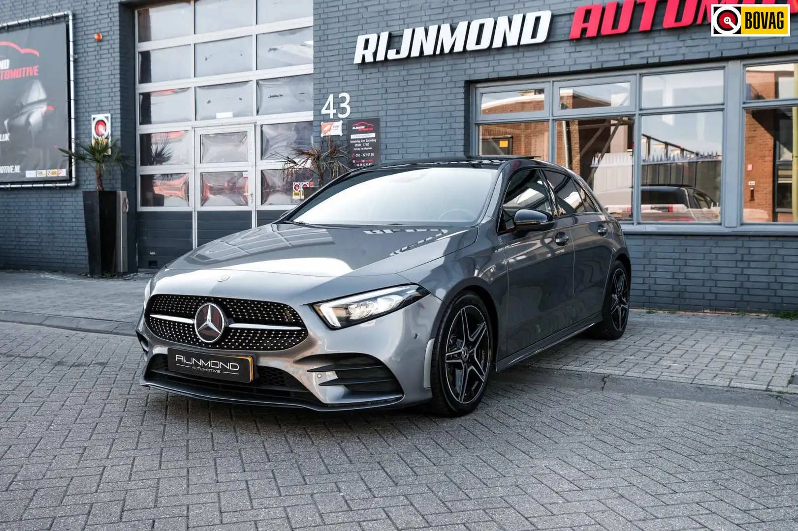 Mercedes-Benz A 200 Business Solution AMG|Pano|Camera|Carplay|Sfeer-Ve Gris - 1