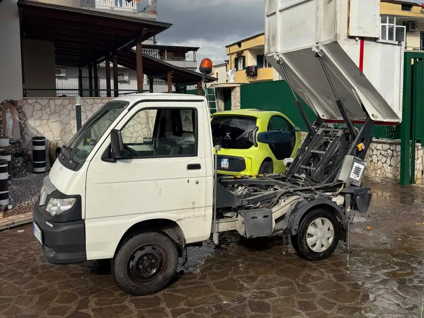 Piaggio Porter Piaggio Porter 1.3 trilaterale vasca ribaltabile Weiß - 1