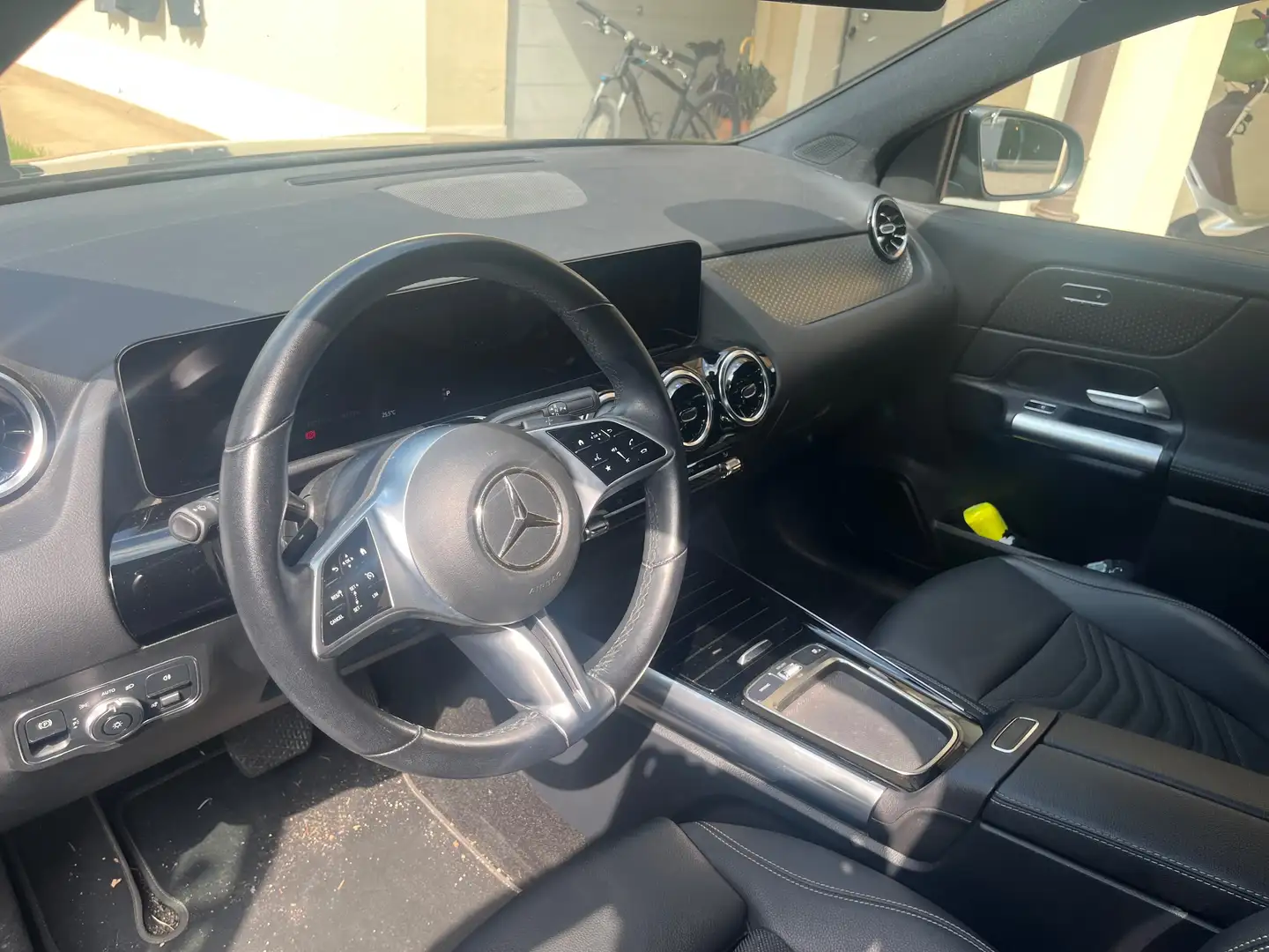 Mercedes-Benz 200 Černá - 1