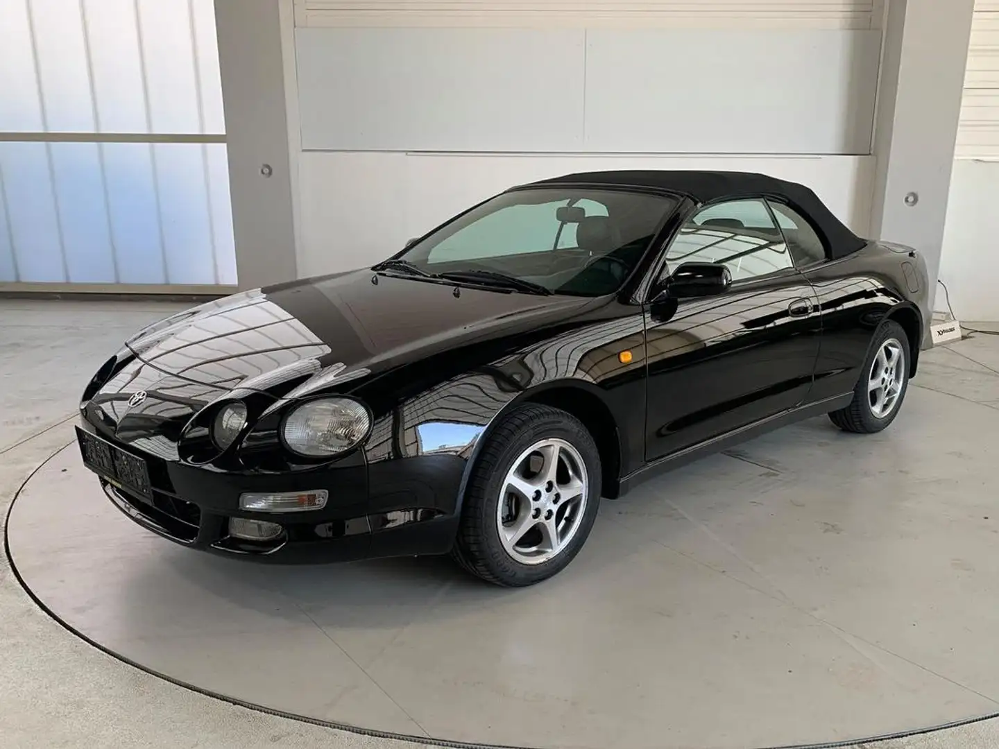Toyota Celica 2.0 GT-i Cabrio | 170 PS | Originalzustand | rostfrei Schwarz - 2
