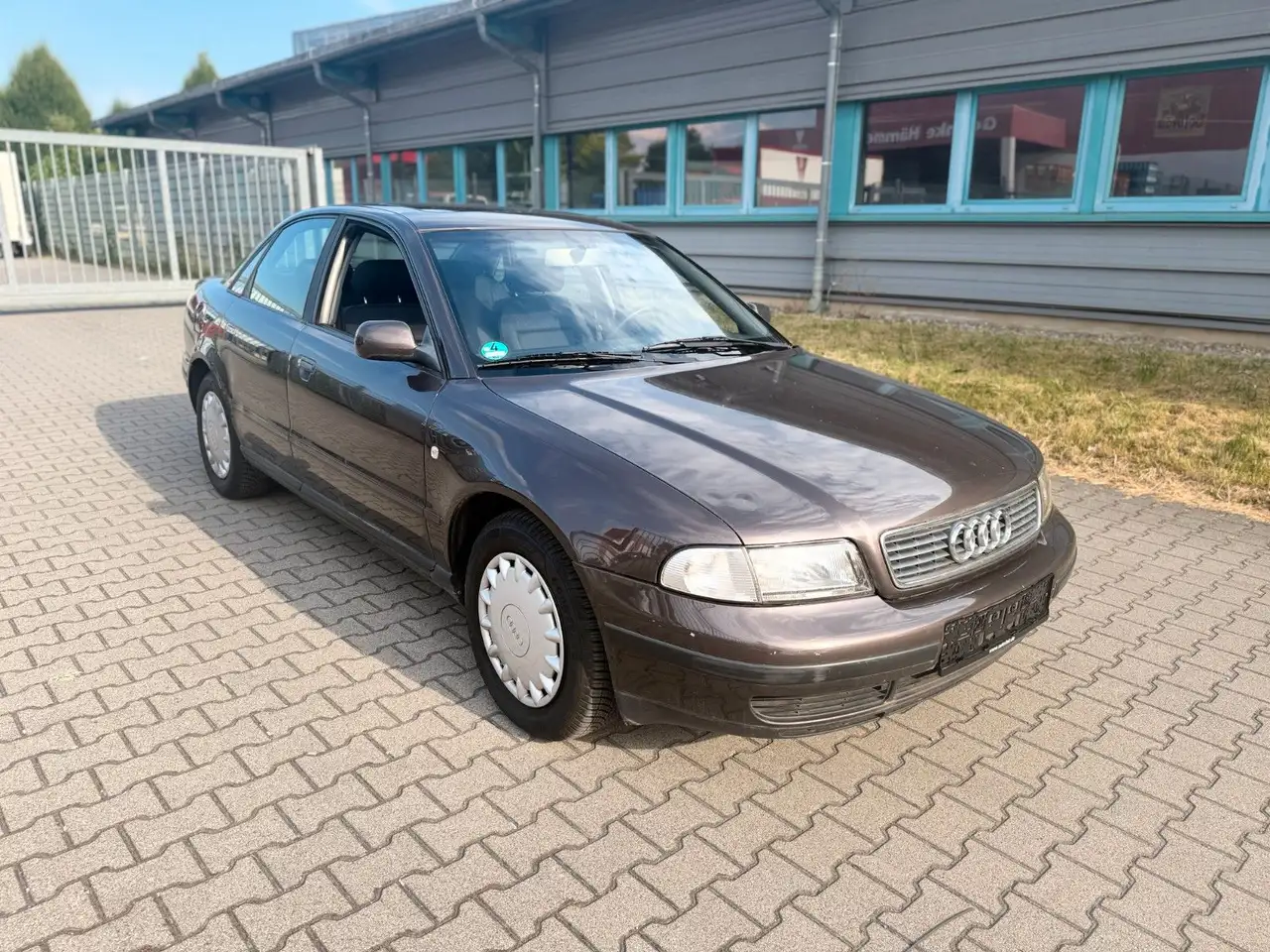 Audi A4 1.8 S Line Limousine, foto 3