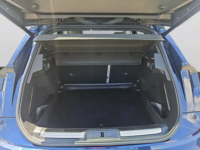 DS Automobiles DS 7 view 7