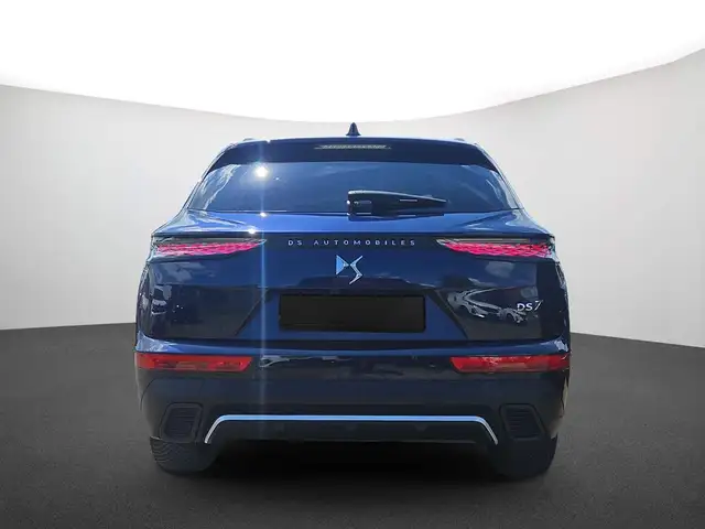 DS Automobiles DS 7 view 3