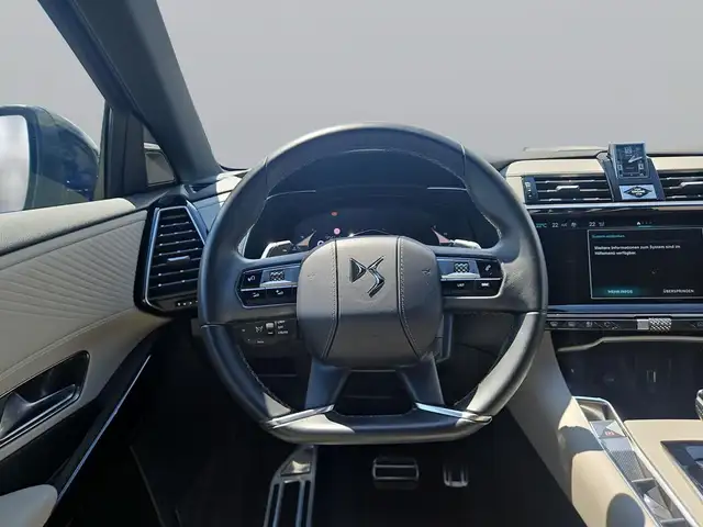 DS Automobiles DS 7 view 13