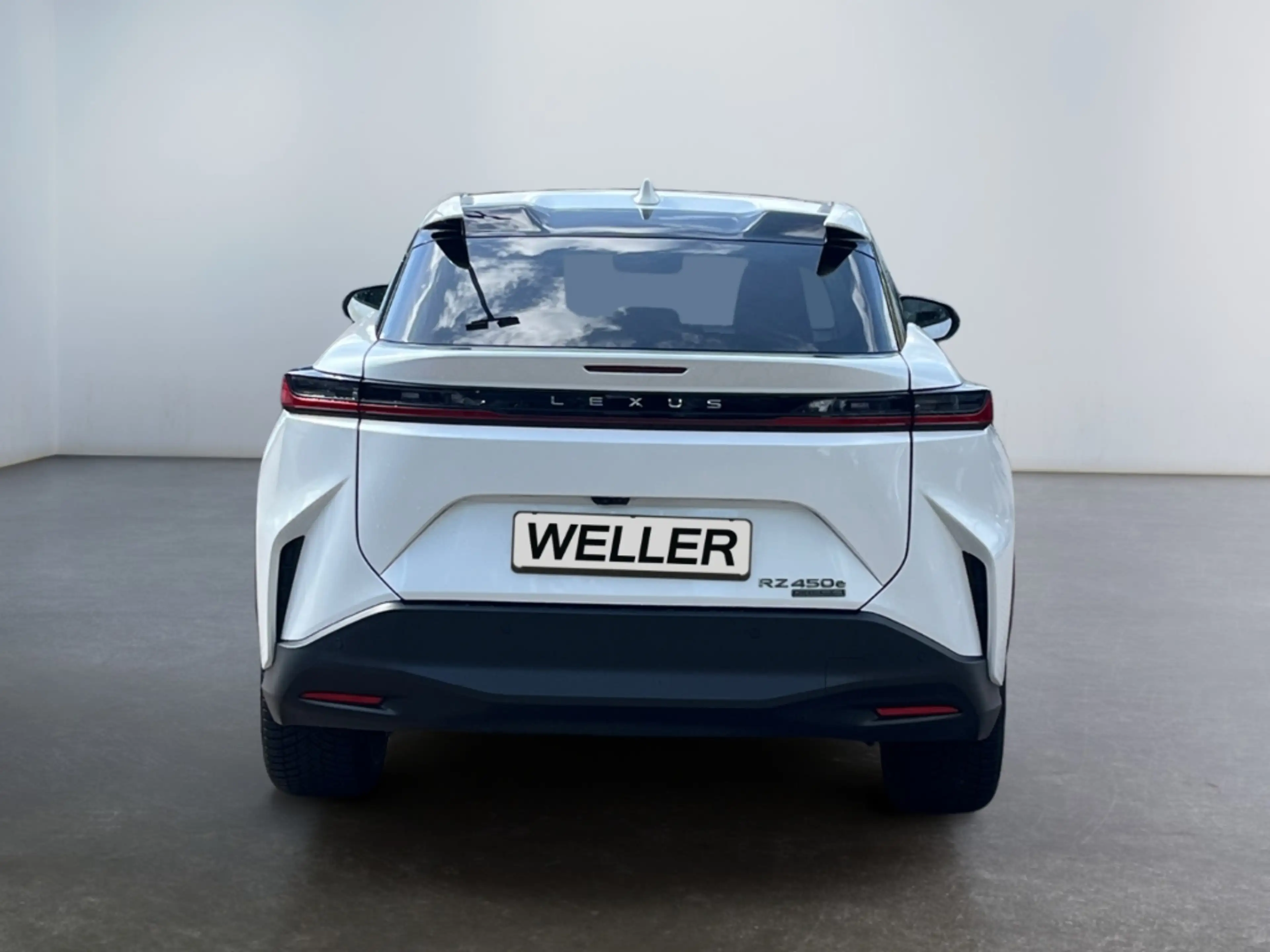 Lexus RZ 450e DIRECT4 *Technologie Paket*HUD*360°*Pano* — photo 6
