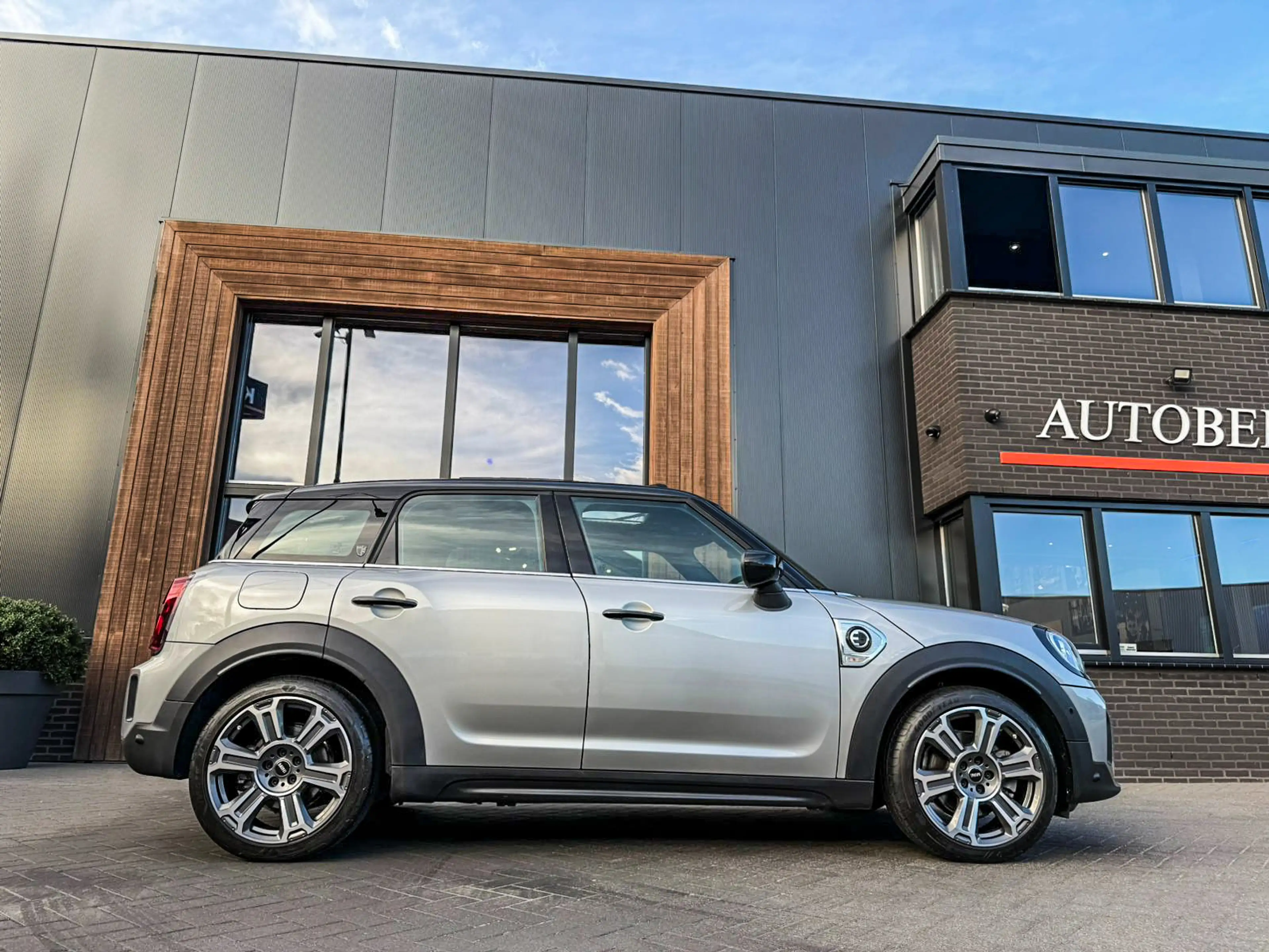 MINI Cooper SE Countryman 1.5 ALL4 MINI Yours 220pk Rooftop grey/Leer/Memory — photo 13