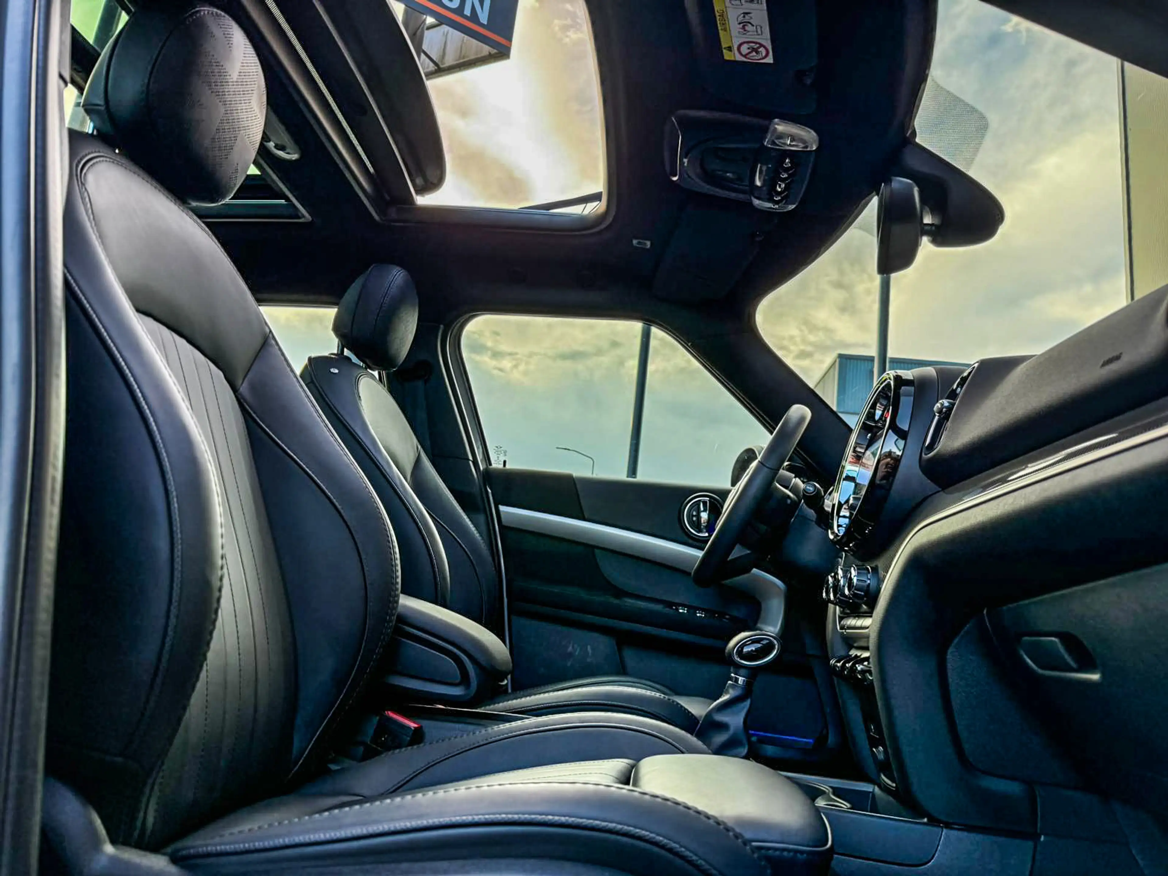 MINI Cooper SE Countryman 1.5 ALL4 MINI Yours 220pk Rooftop grey/Leer/Memory — photo 12