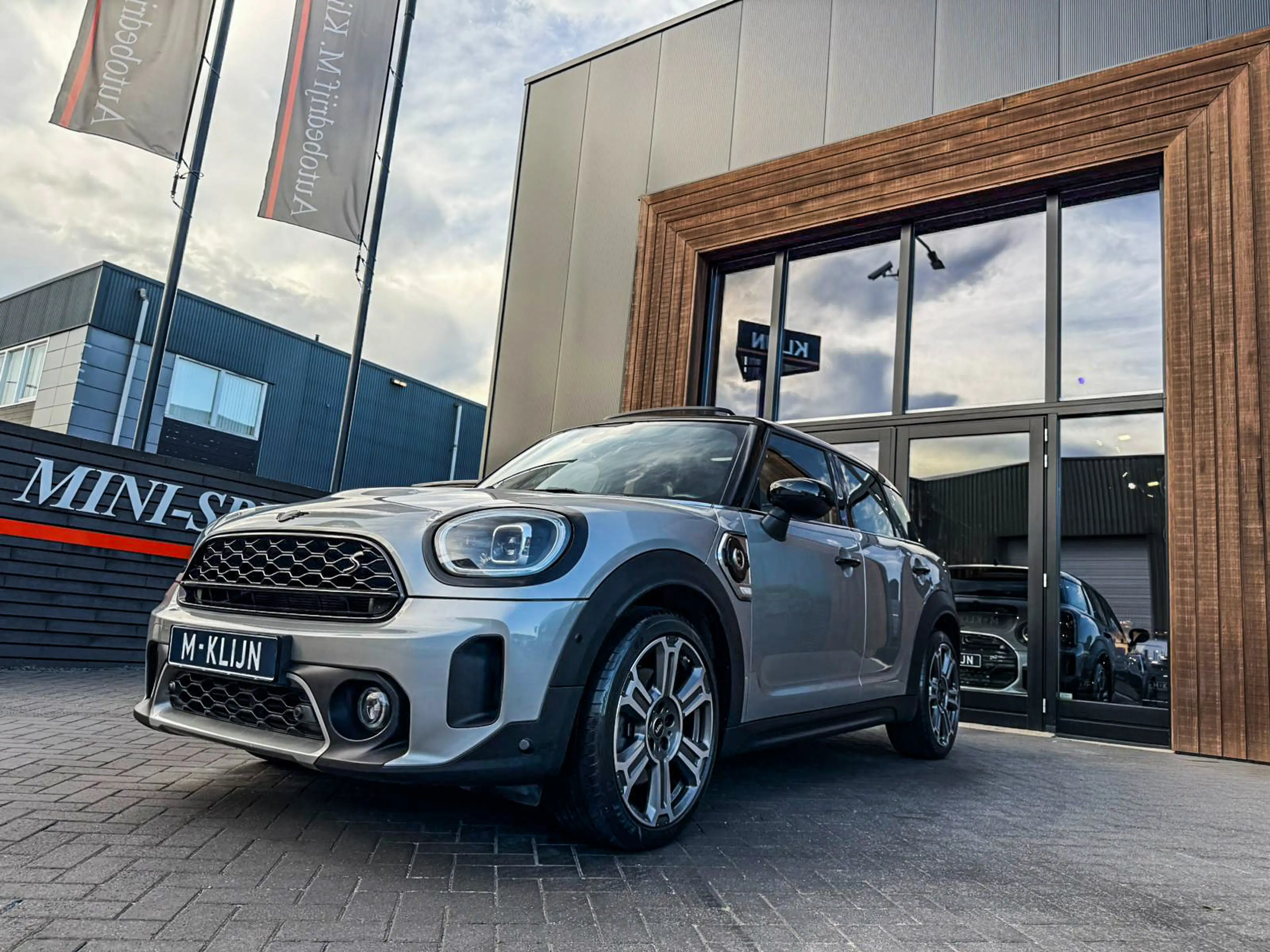 MINI Cooper SE Countryman 1.5 ALL4 MINI Yours 220pk Rooftop grey/Leer/Memory — photo 5