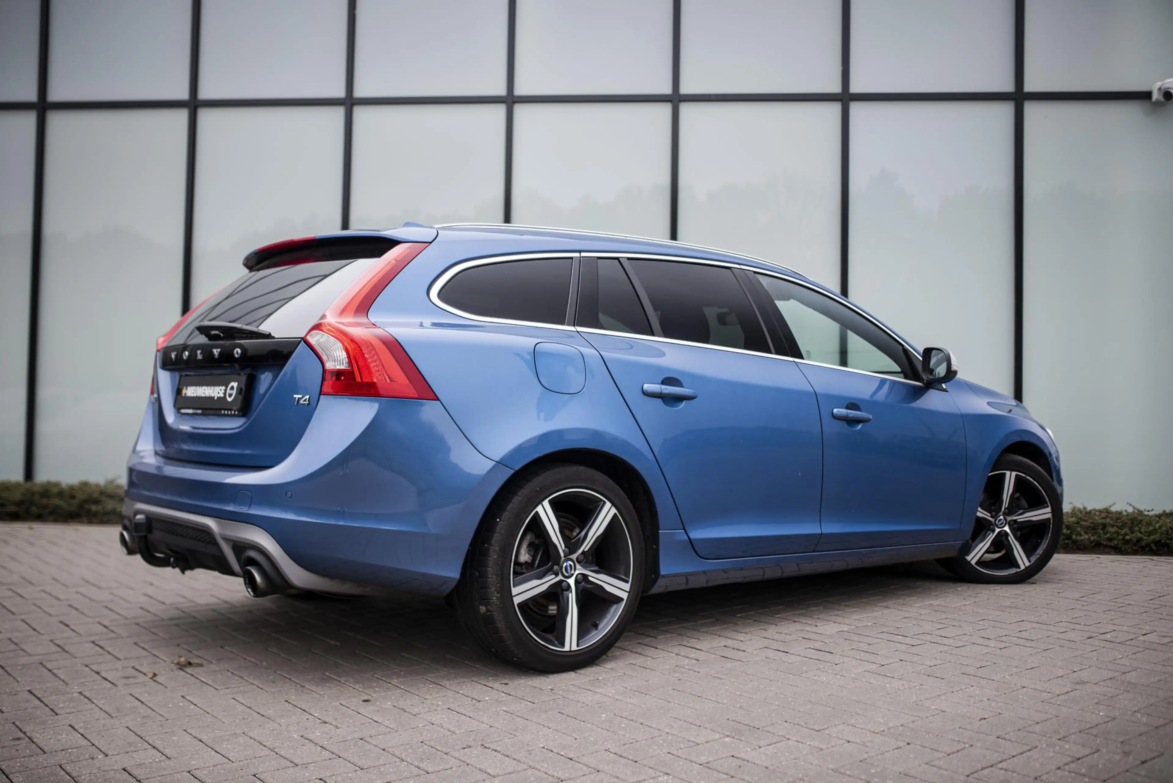 Volvo V60 2.0 T4 Business Sport | Trekhaak l Kantel/schuif d — photo 3