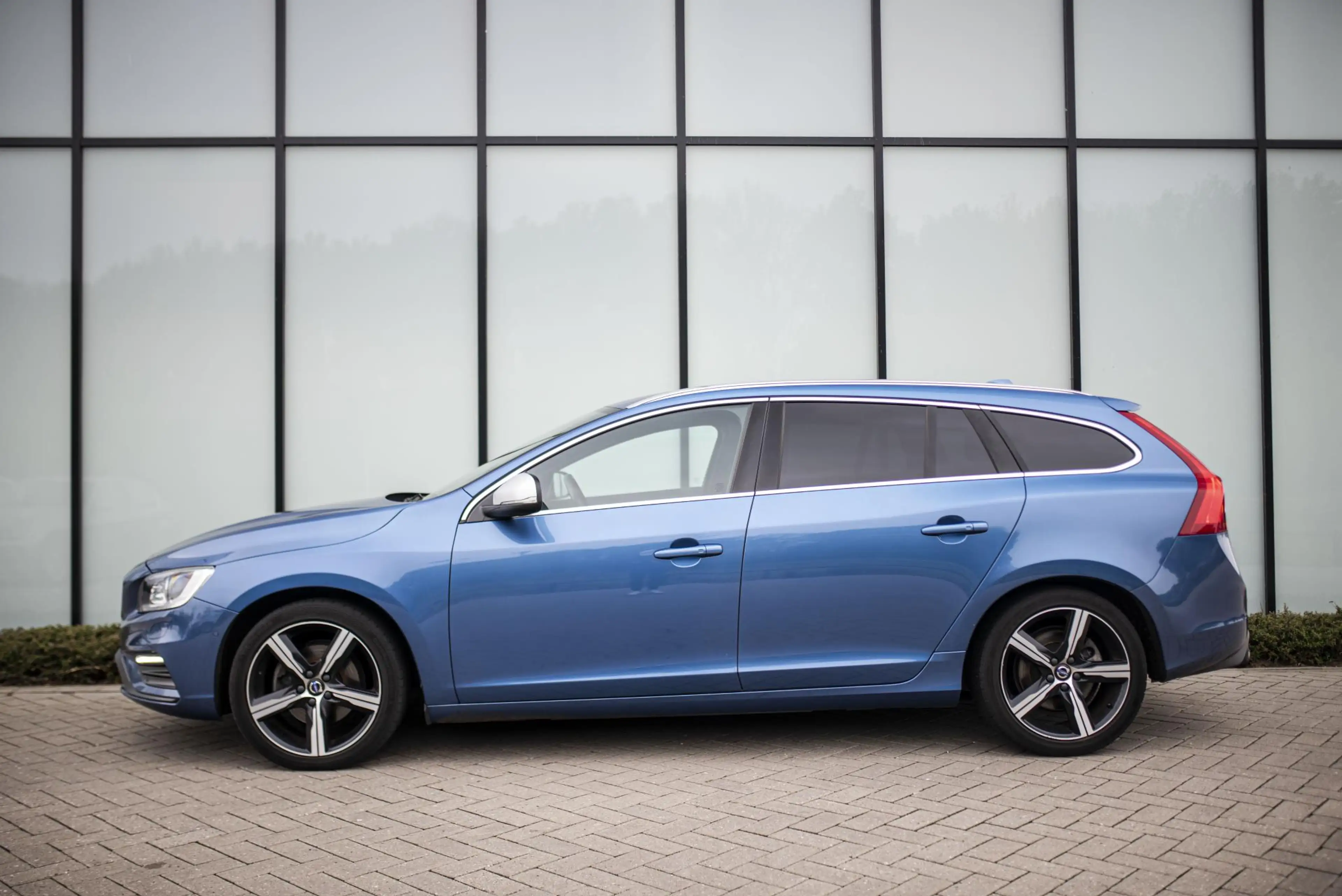 Volvo V60 2.0 T4 Business Sport | Trekhaak l Kantel/schuif d — photo 5