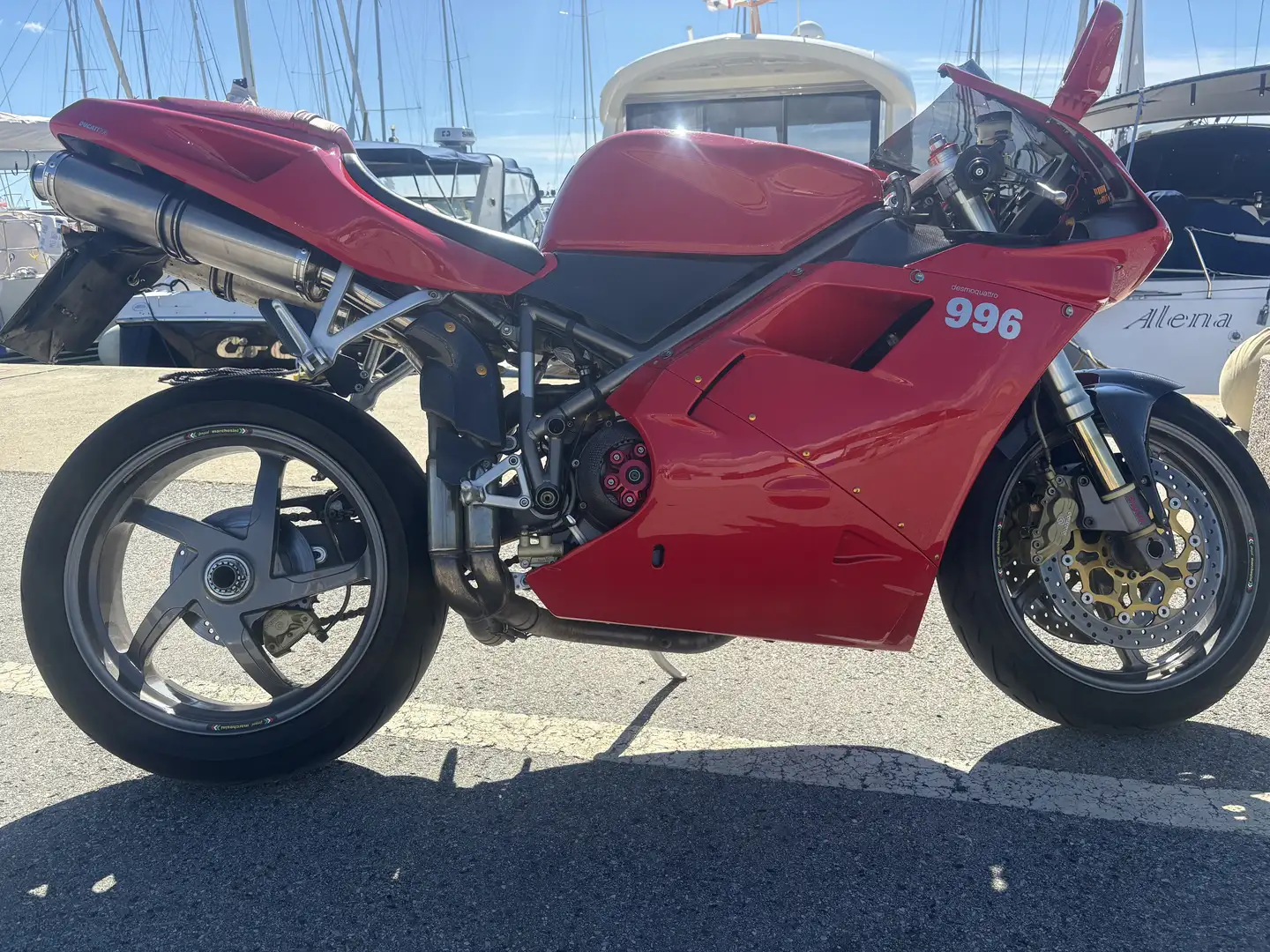 Ducati 996 - 1