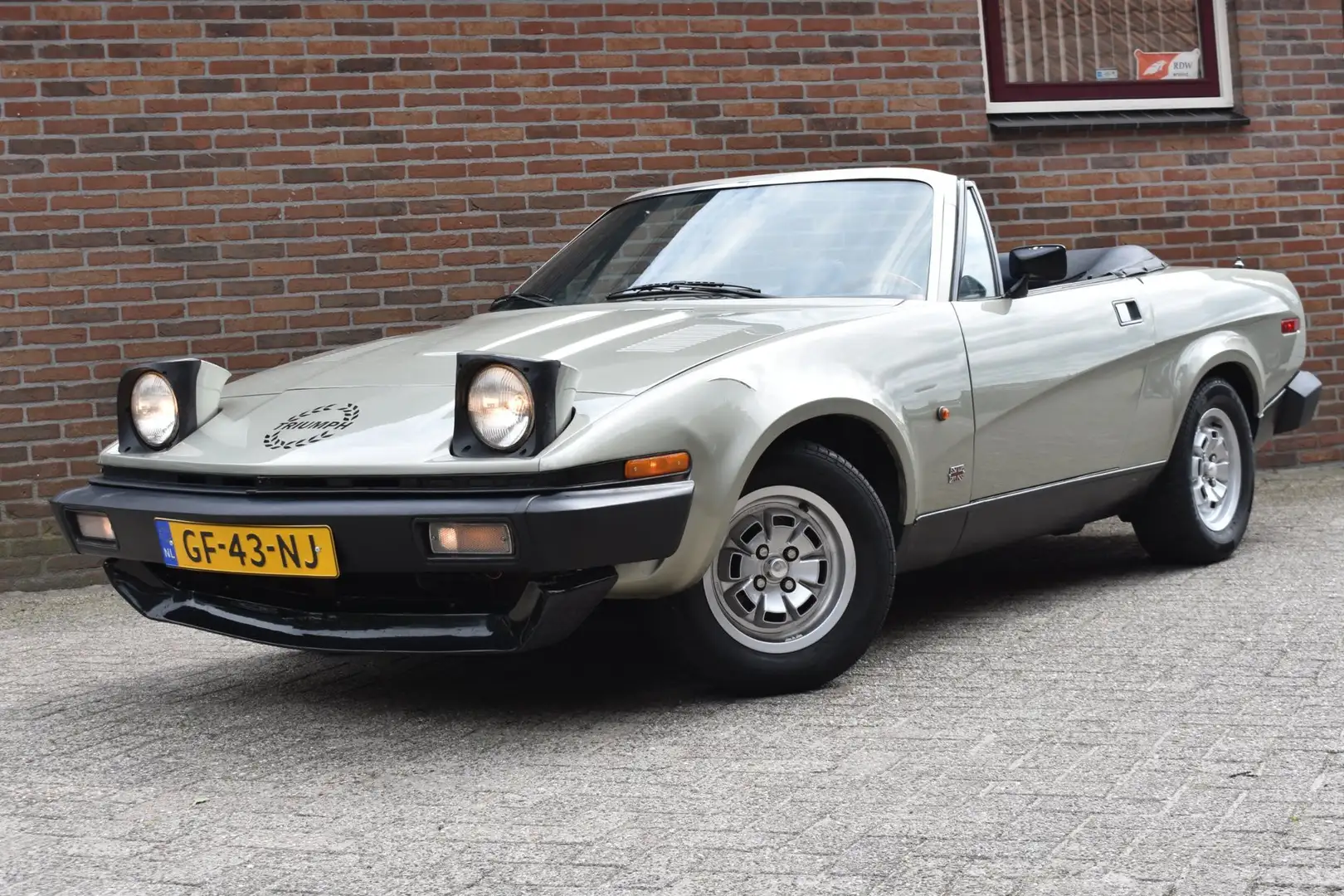 Triumph TR7 2.0 Softtop '80 Grau - 1