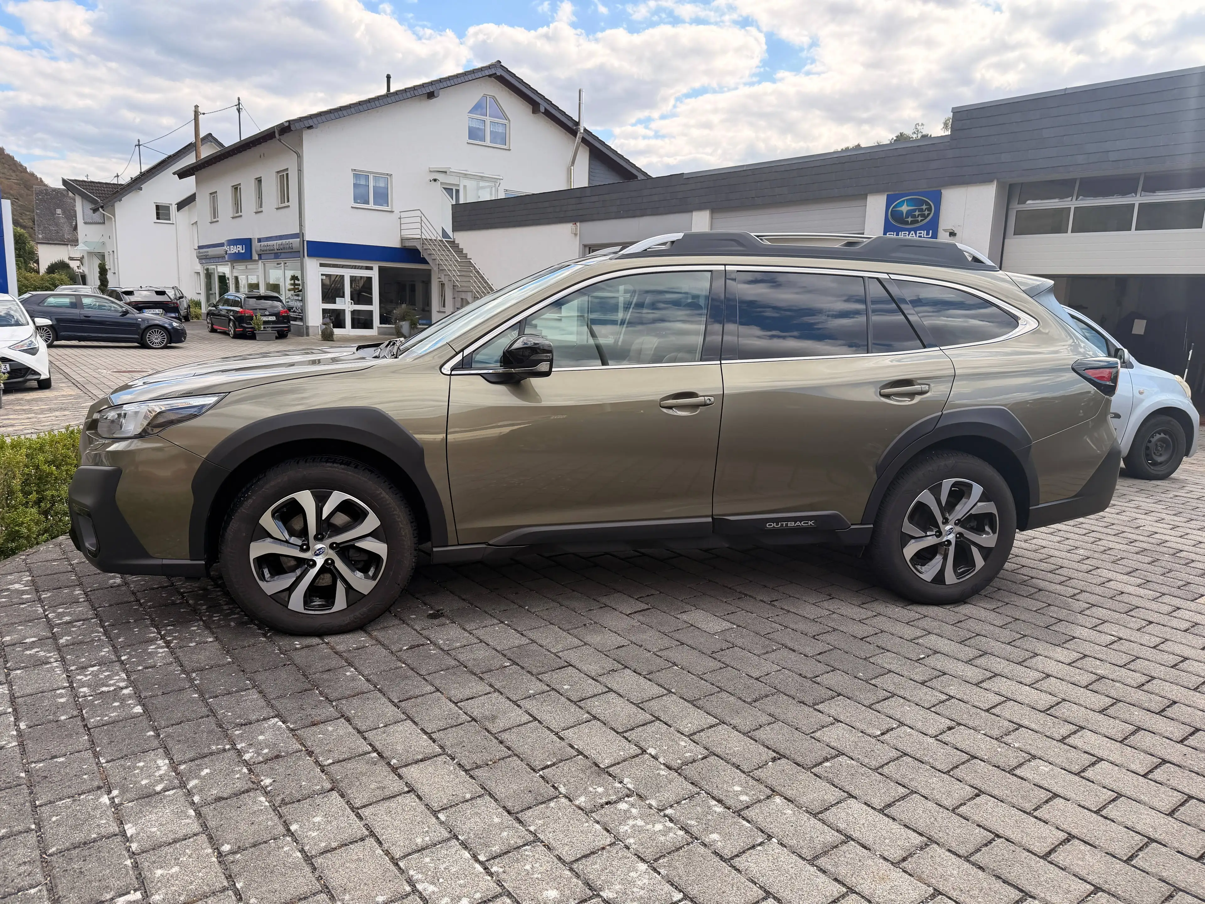 Subaru OUTBACK Outback 2.5i Lineartronic Platinum Black Edition — photo 5