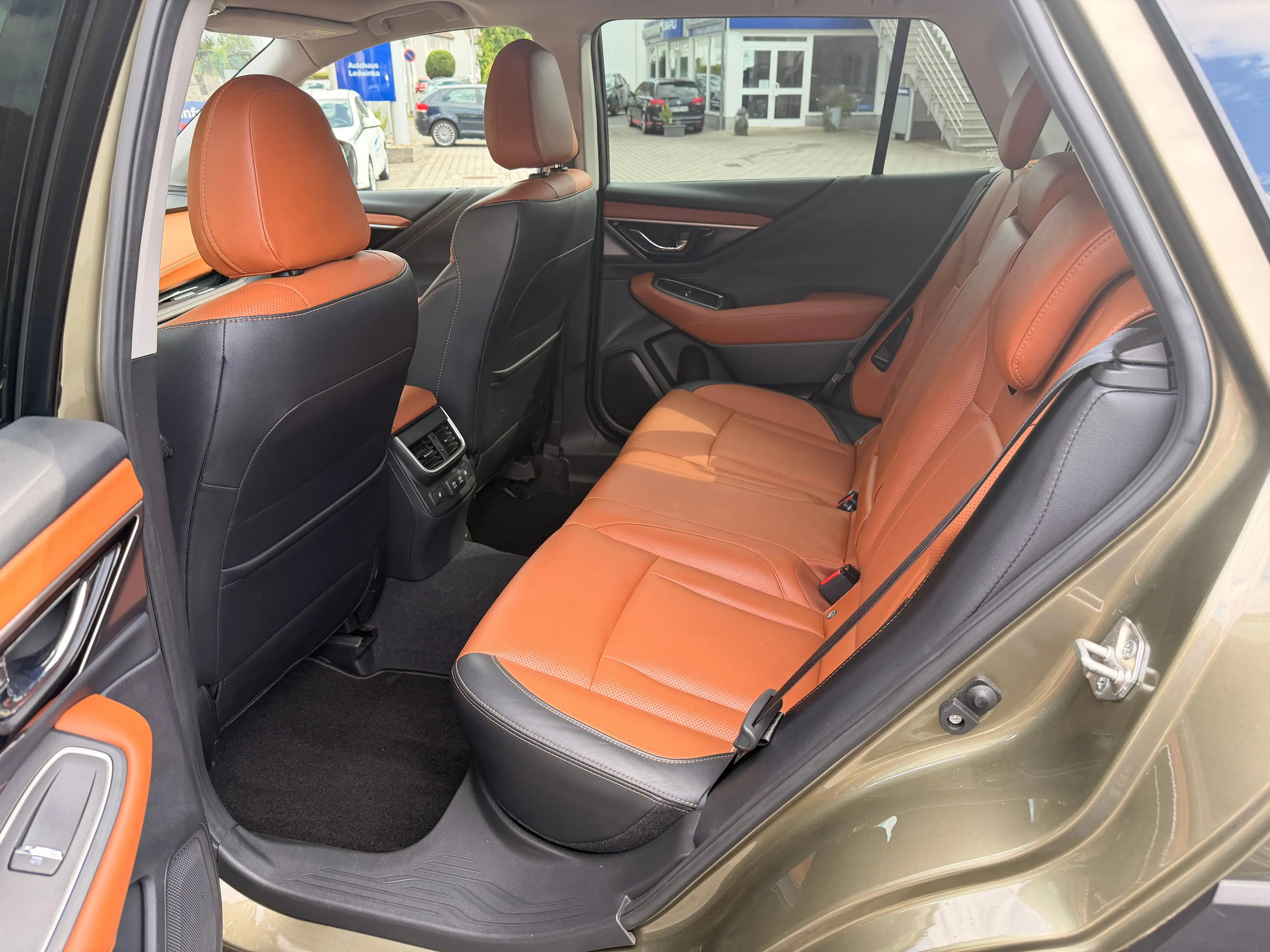 Subaru OUTBACK Outback 2.5i Lineartronic Platinum Black Edition — photo 13