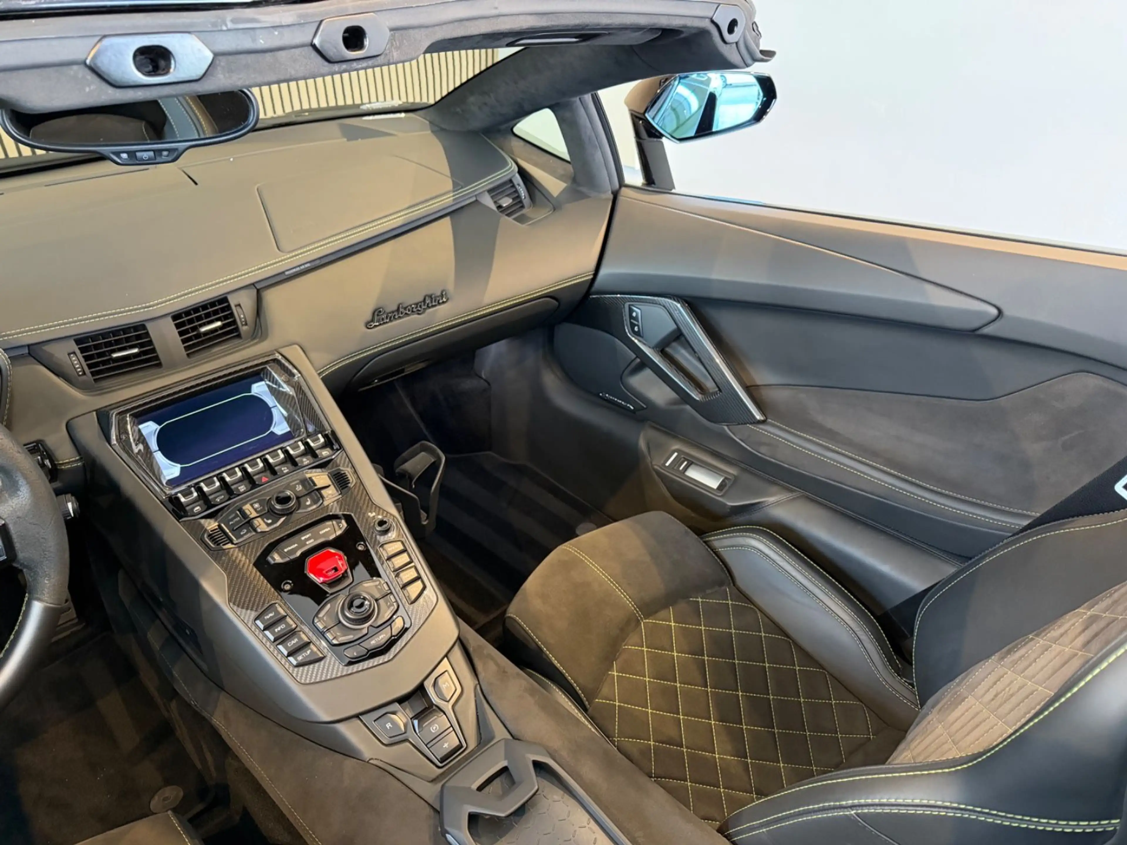 Lamborghini Aventador S Roadster CARBON/1.HAND/U-frei/DT.Fzg — photo 15