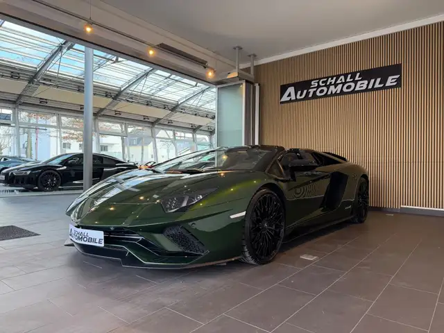 Lamborghini Aventador S Roadster CARBON/1.HAND/U-frei/DT.Fzg