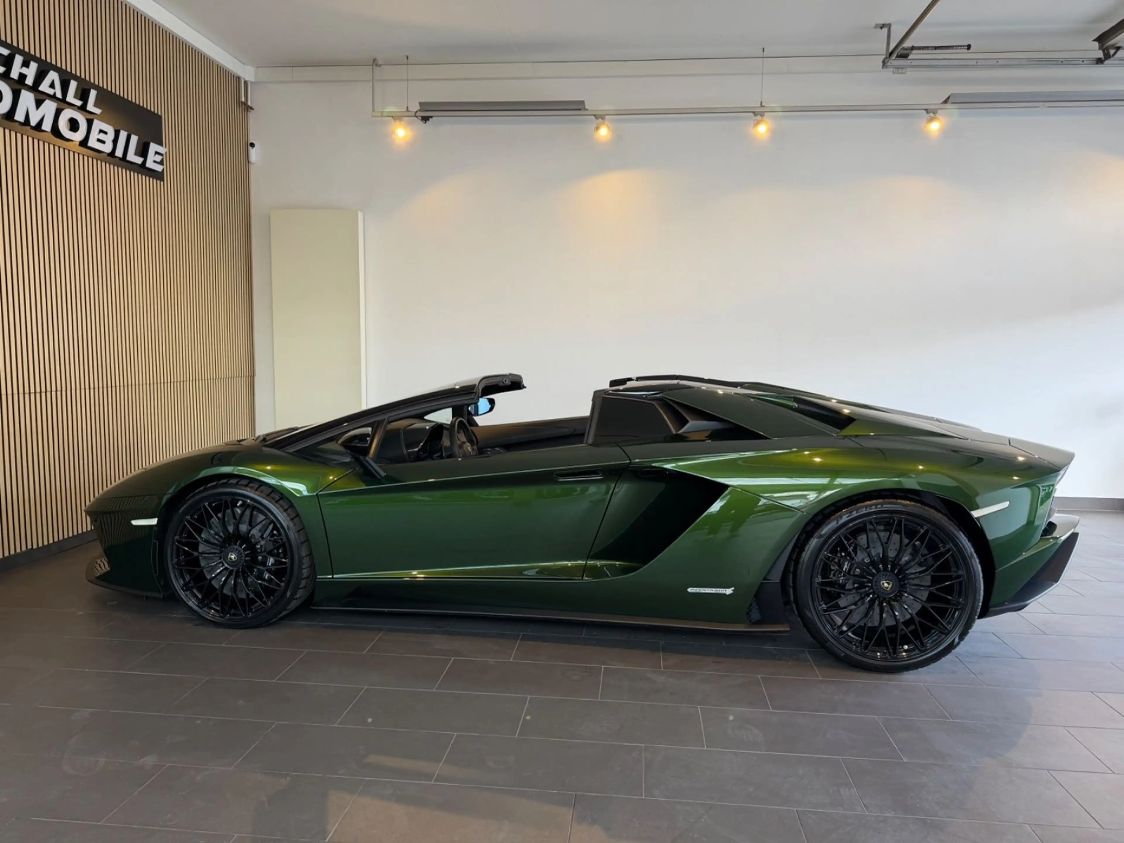 Lamborghini Aventador S Roadster CARBON/1.HAND/U-frei/DT.Fzg — photo 6
