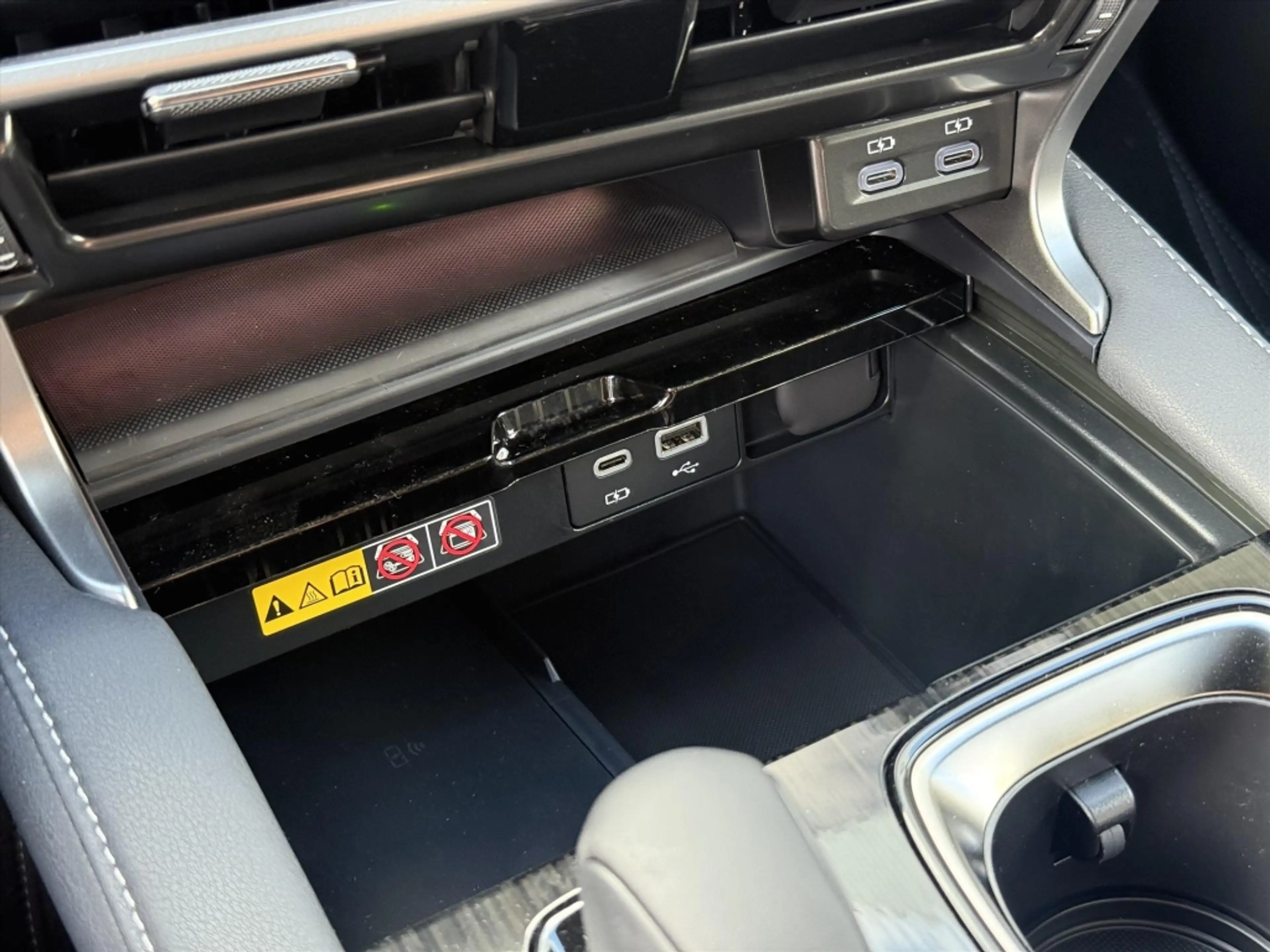 Lexus RX 450h 450h+ Plug-in AWD F Sport Design | Panoramadak, Le — photo 35