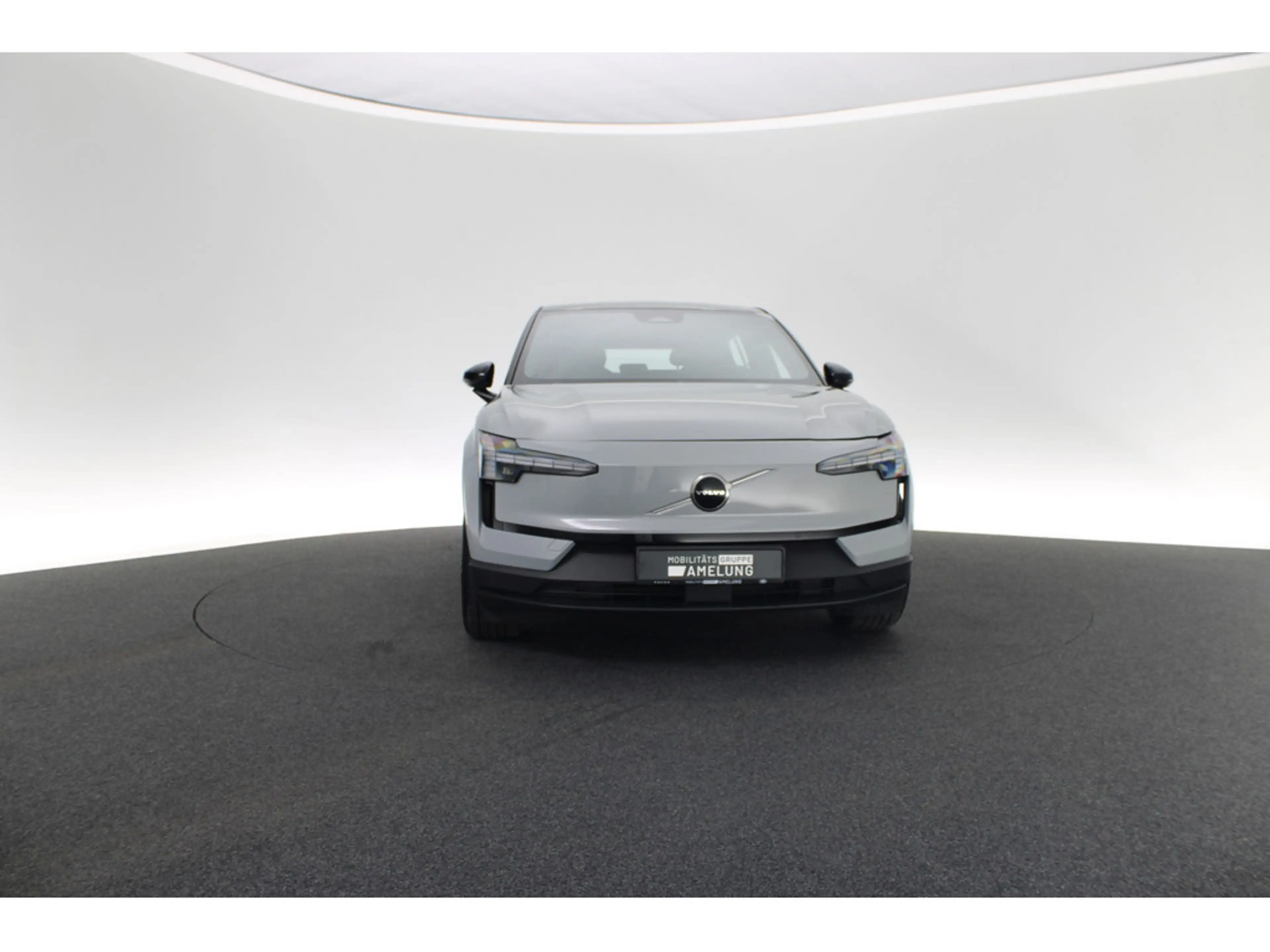 Volvo EX30 Plus 2WD Pure Electric aus 1.Hand ACC — photo 11