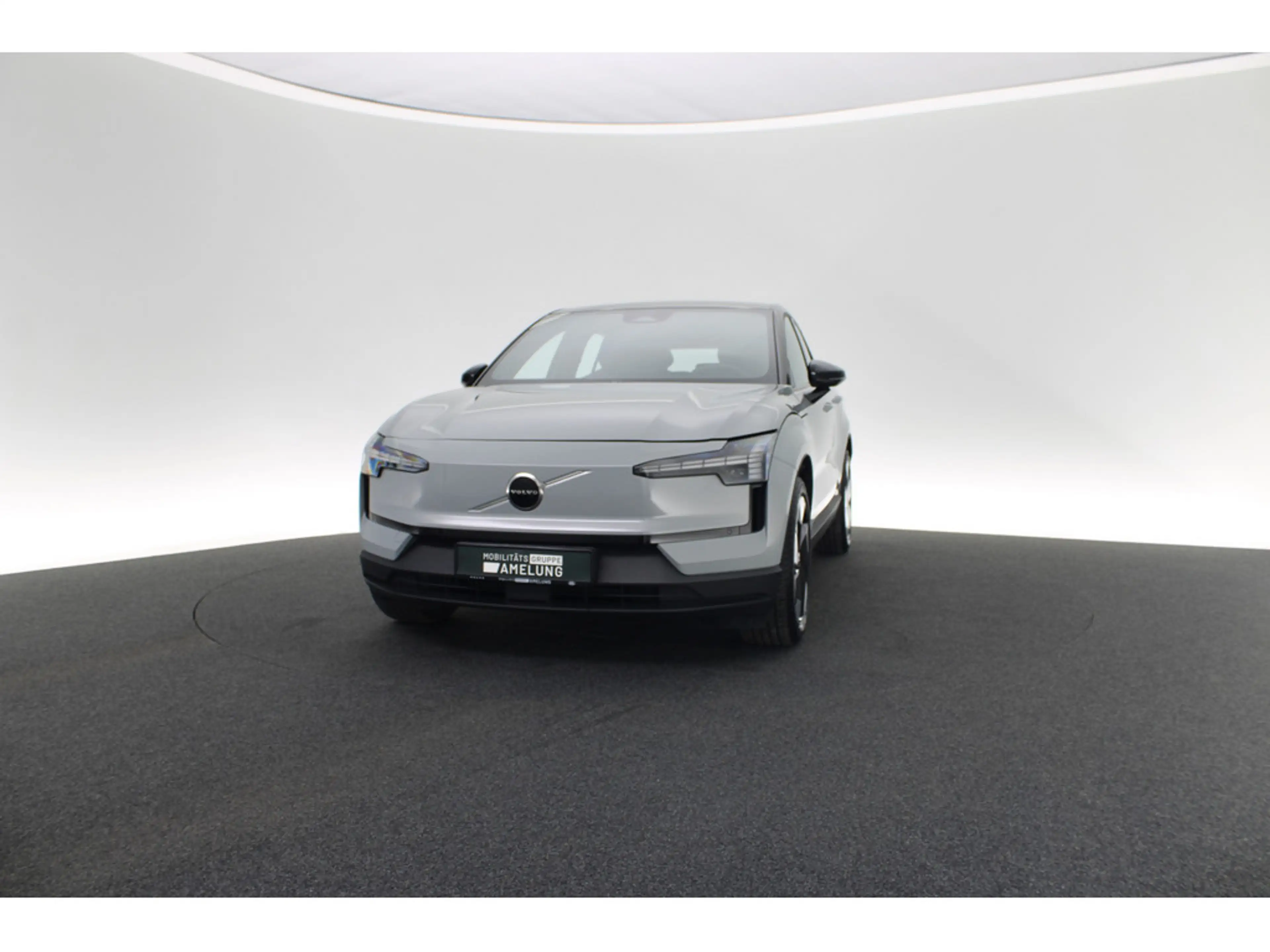 Volvo EX30 Plus 2WD Pure Electric aus 1.Hand ACC — photo 12