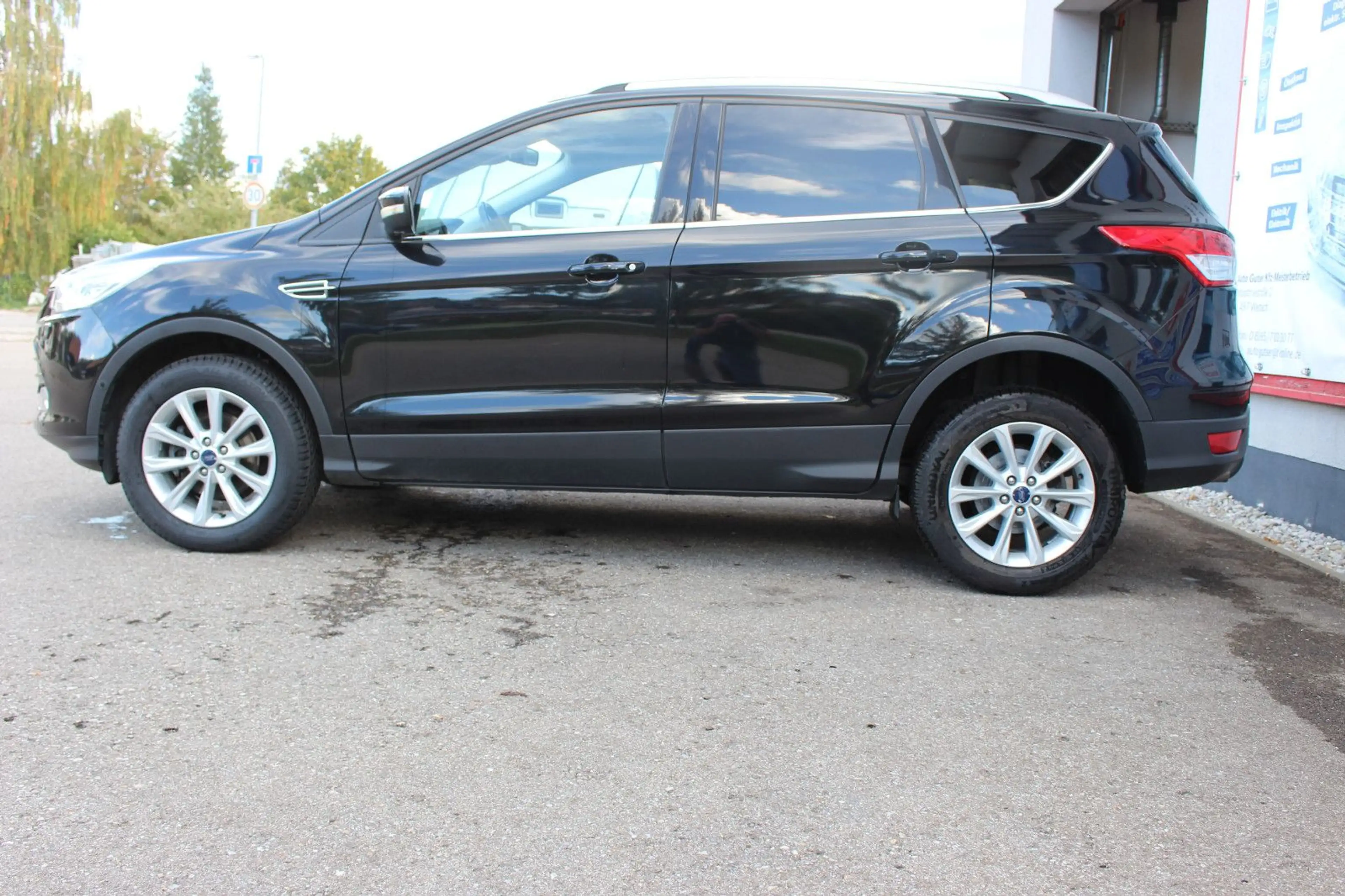 Ford Kuga Titanium — photo 4
