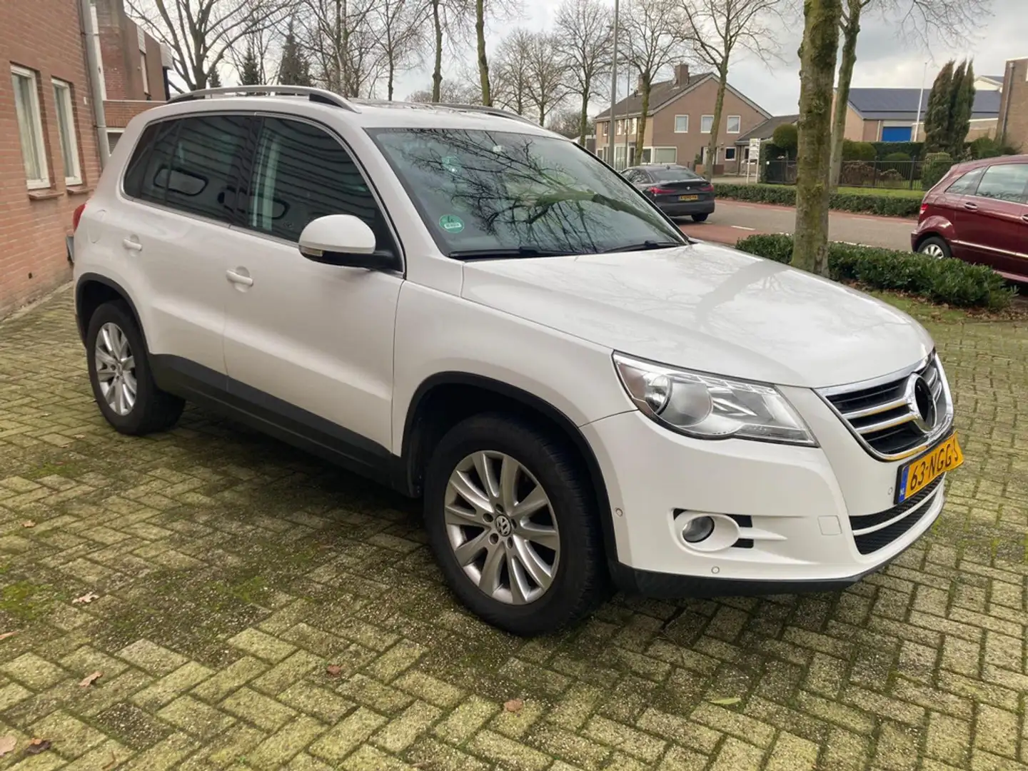 Volkswagen Tiguan 1.4 TSI Sport&Style Wit - 1