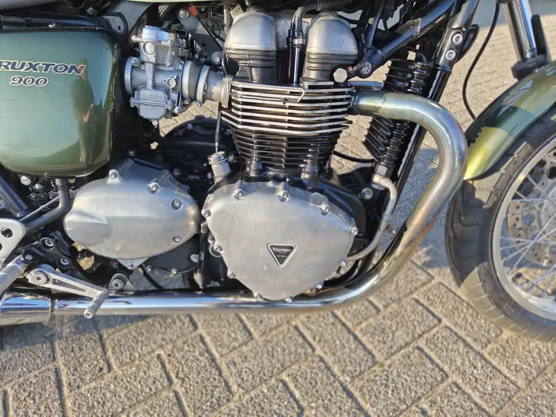 Triumph Thruxton - foto 4