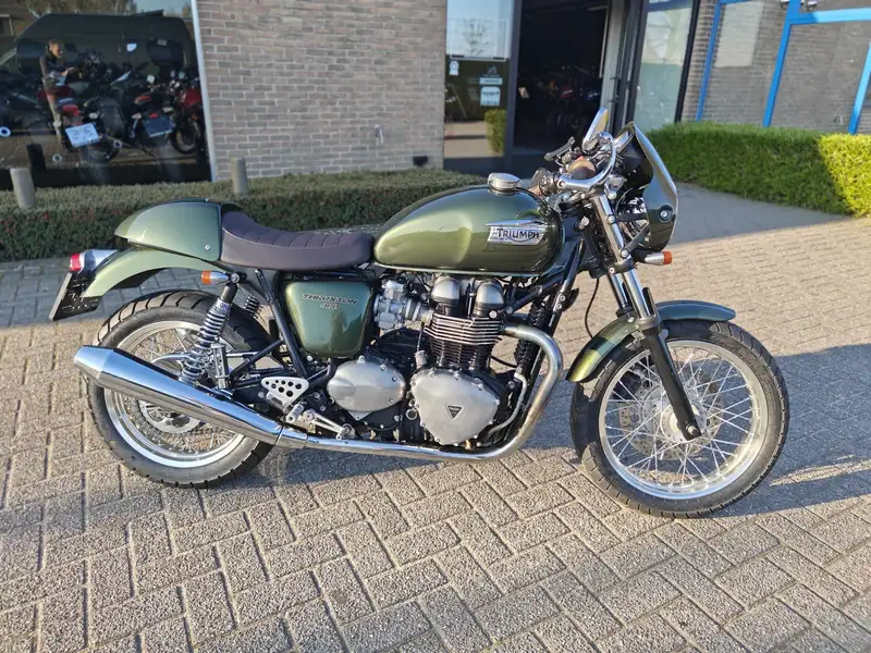 Triumph Thruxton - foto 2