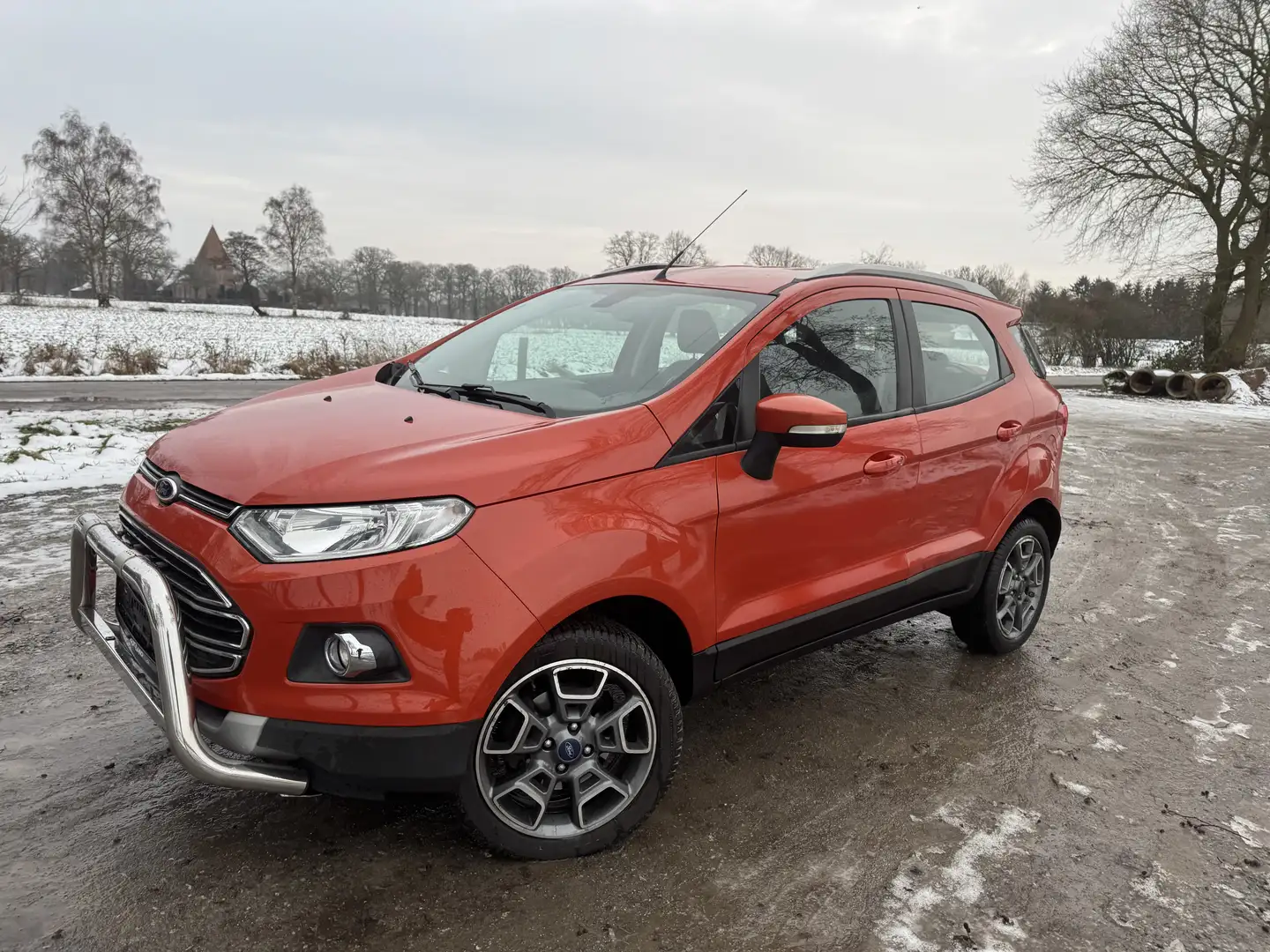 Ford EcoSport Titanium, HU/AU 01.2028, Inkl 1 Jahr Garantie,AHK Orange - 1