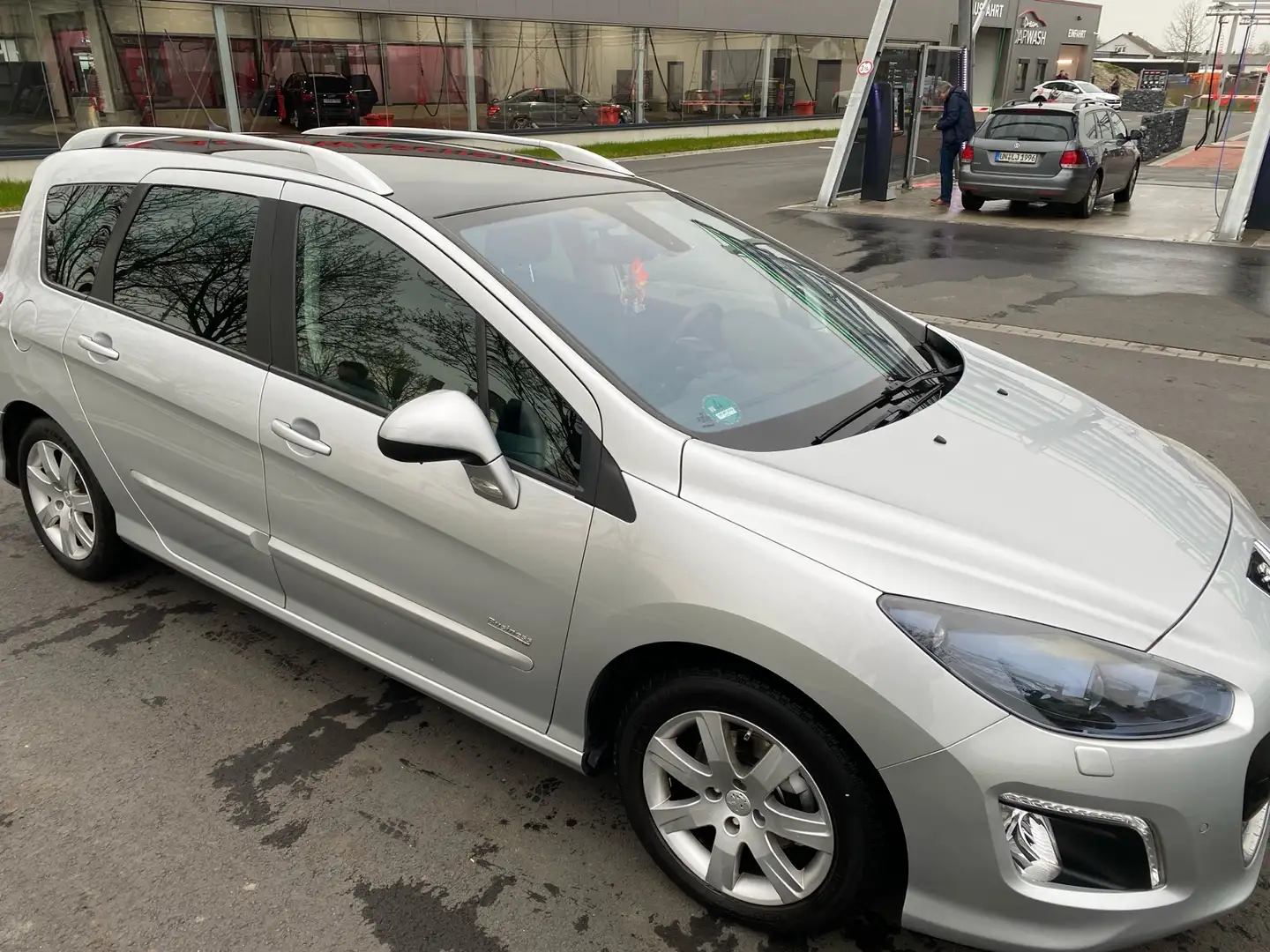 Peugeot 308 SW e-HDi FAP 115 Stop&Start Business Line Niveau 2 - 2