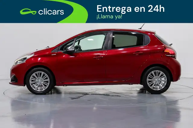 Peugeot 208 view 8