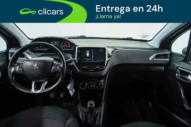 Peugeot 208 view 13