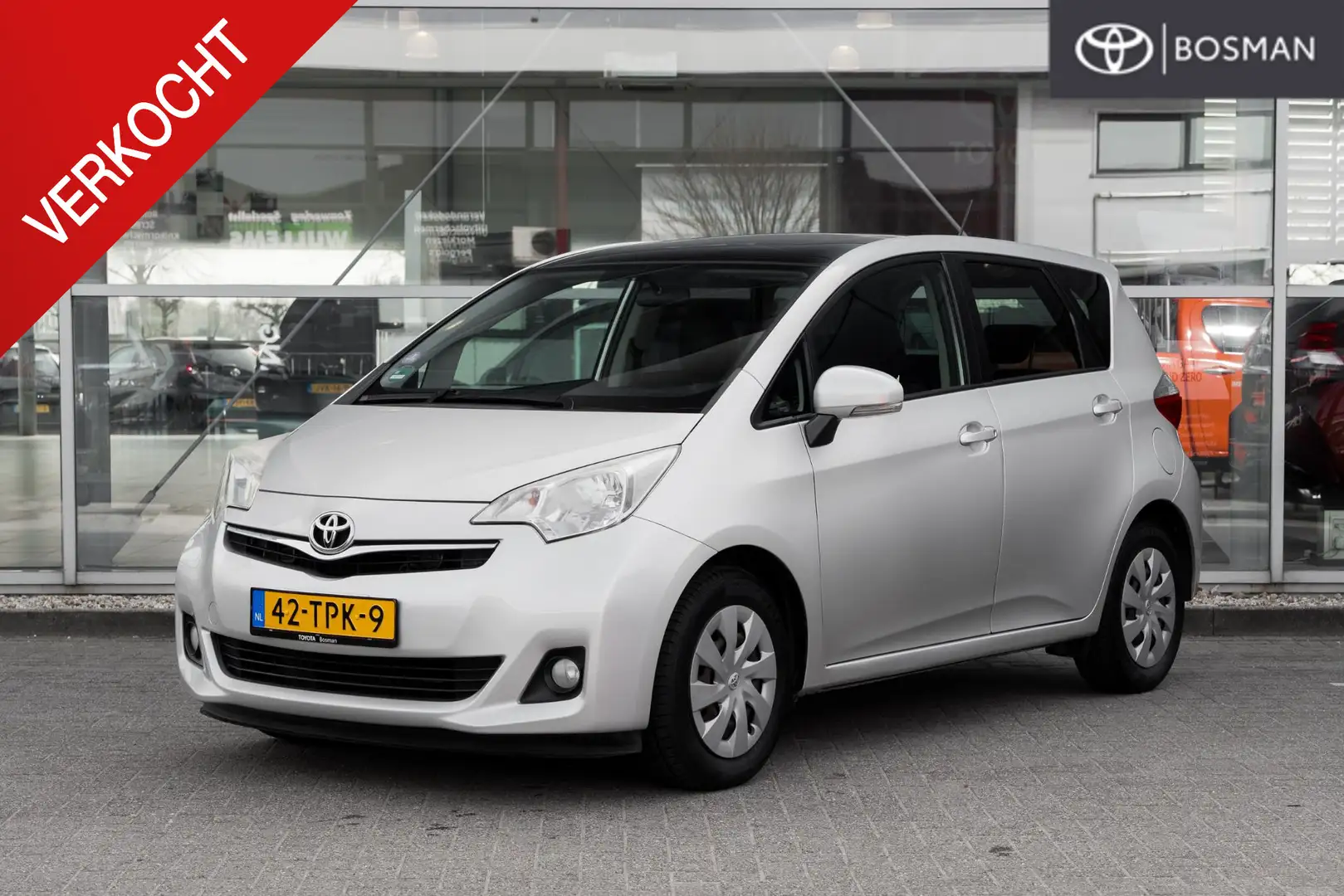 Toyota Verso-S 1.3 VVT-i Aspiration Gris - 1