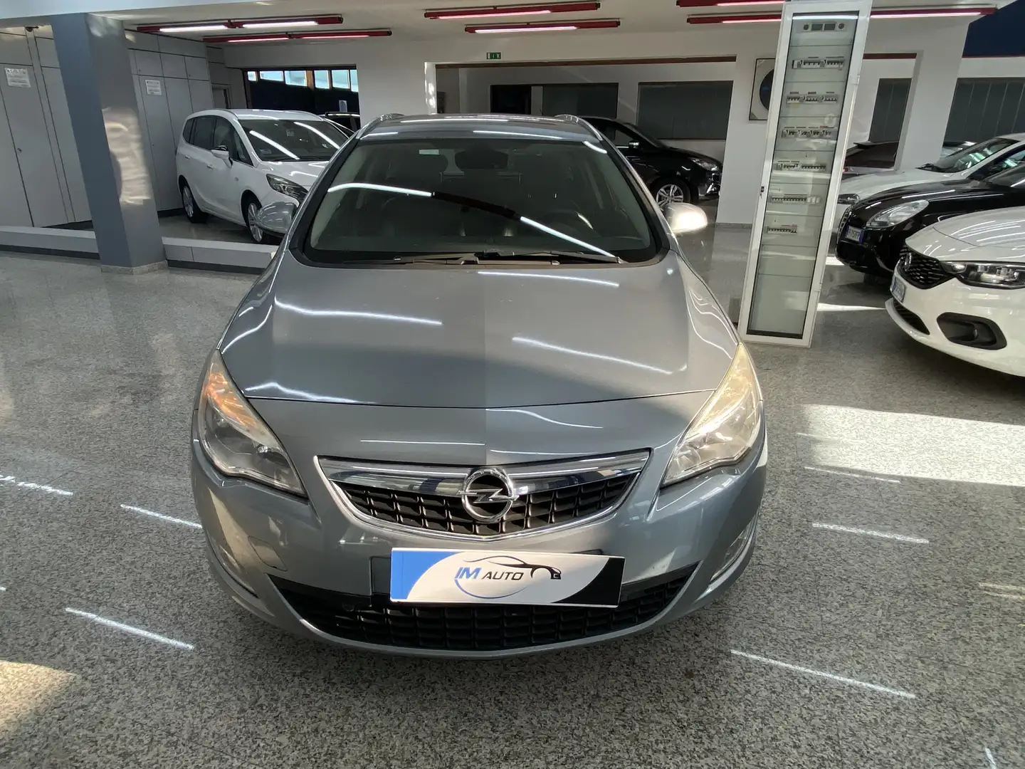 Opel Astra Sports Tourer 1.7 cdti Cosmo 125cv Gris - 1