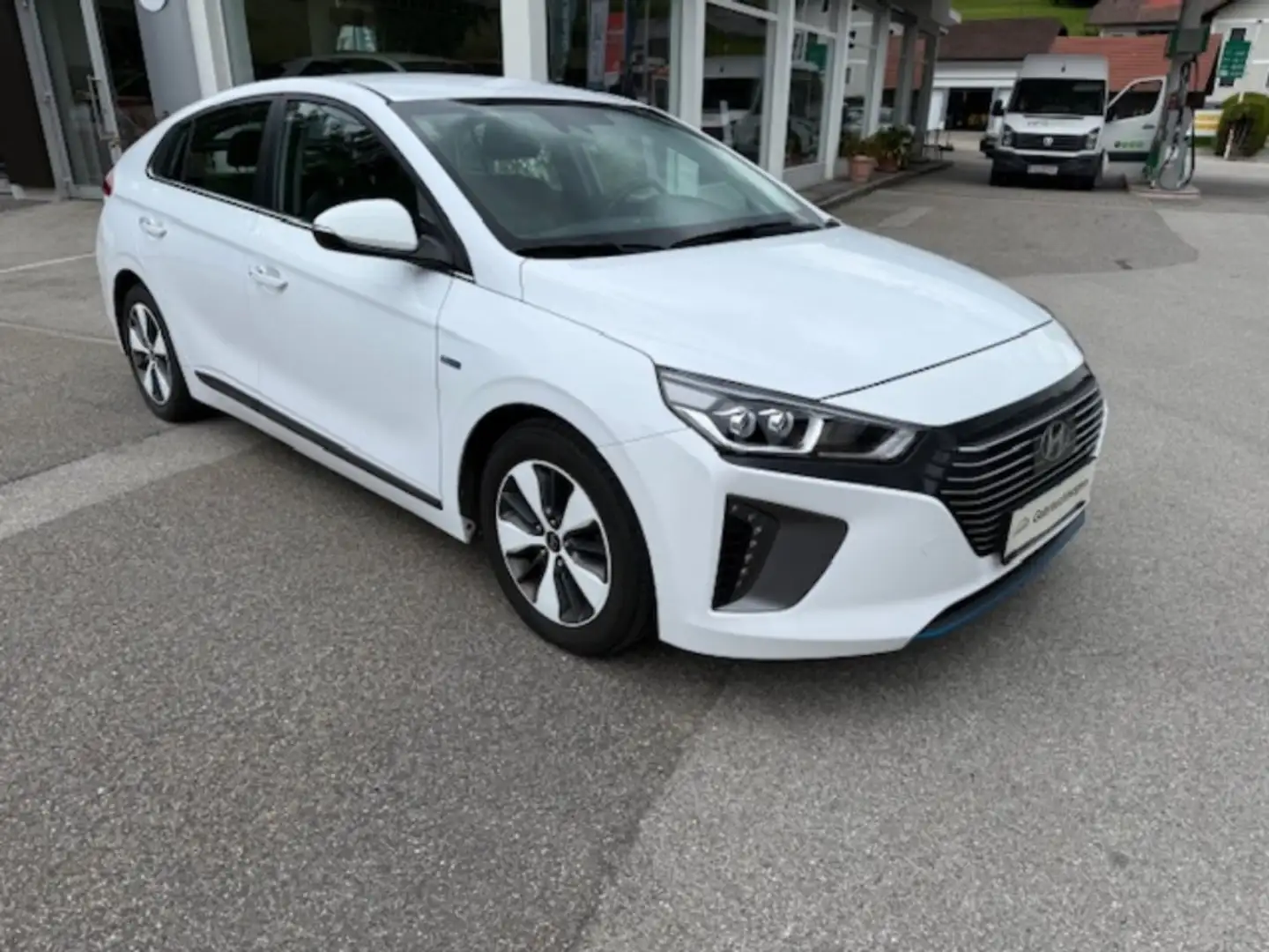 Hyundai IONIQ Hybrid Style 1,6 GDi PHEV 631k-P1/5/6/7 Blanc - 2