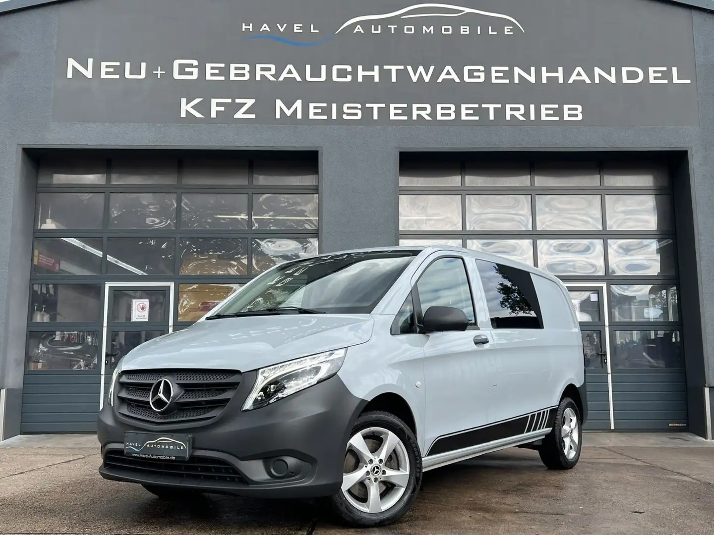 Mercedes-Benz Vito Mixto 116 CDI 4x4 kompakt 5-Si | LED | AZV Gris - 2