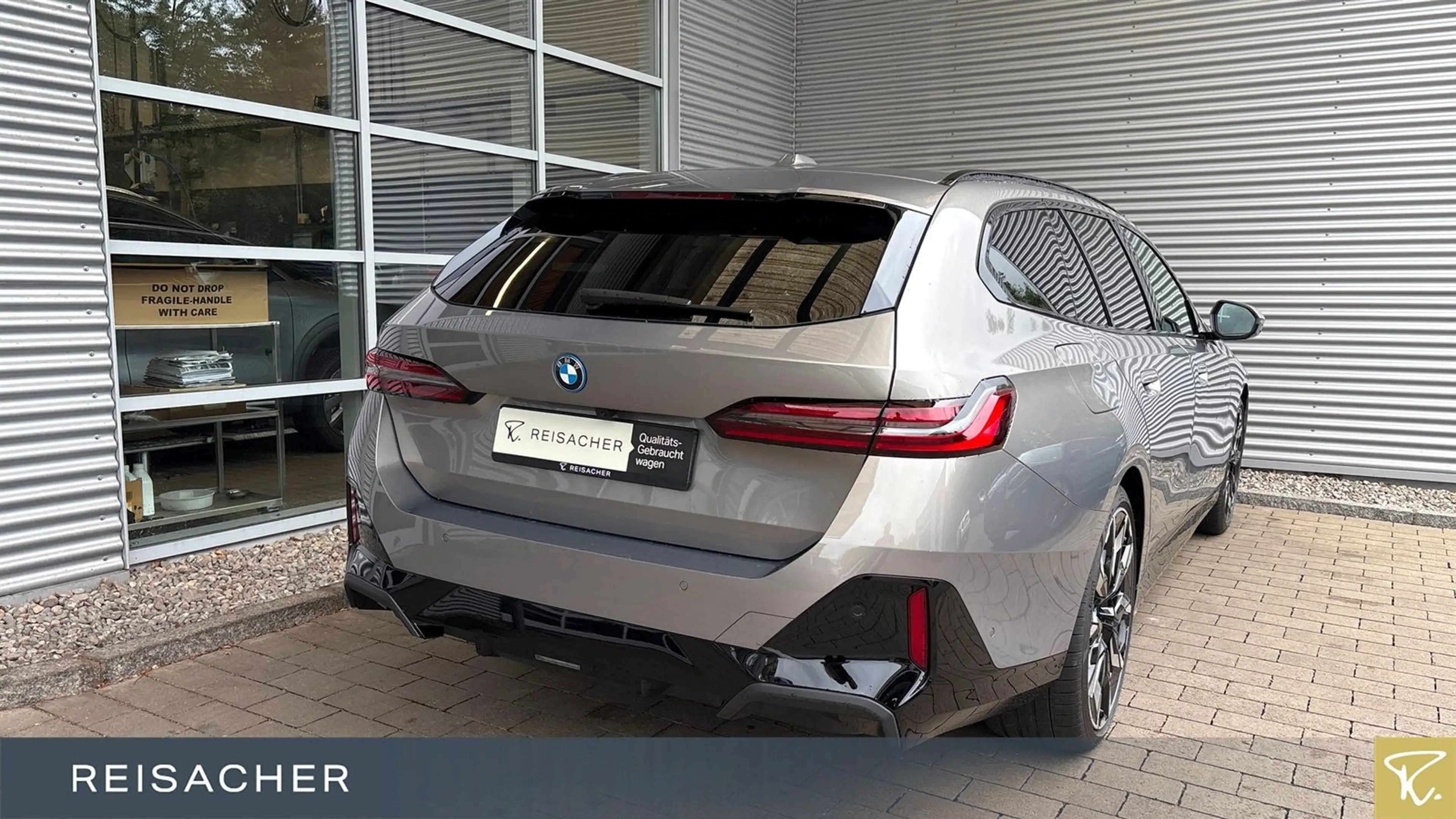 BMW 550 e A xDrive Tou M-Sport,M-Sport PRO,Pano,AHK,D — photo 2