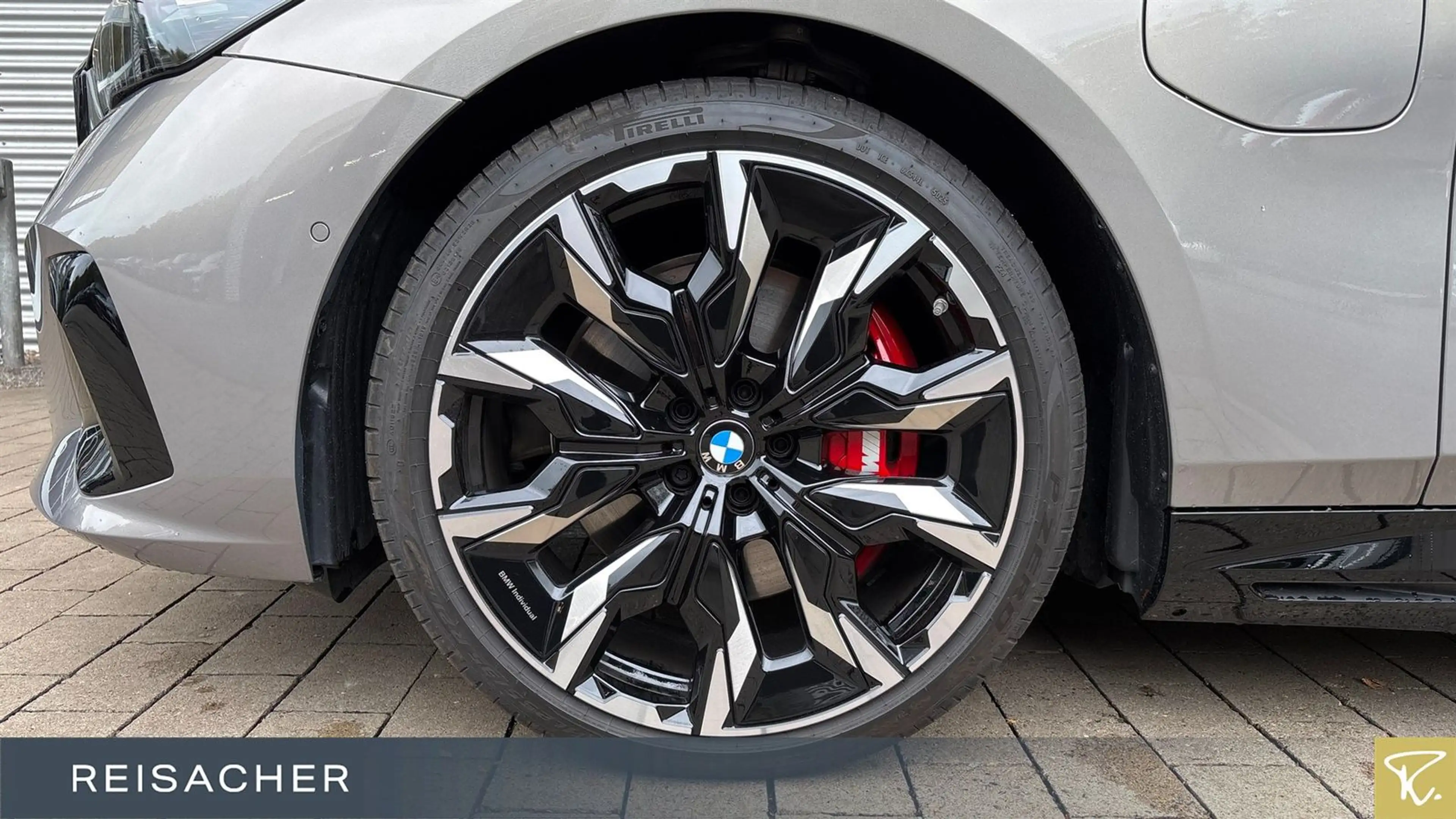 BMW 550 e A xDrive Tou M-Sport,M-Sport PRO,Pano,AHK,D — photo 3