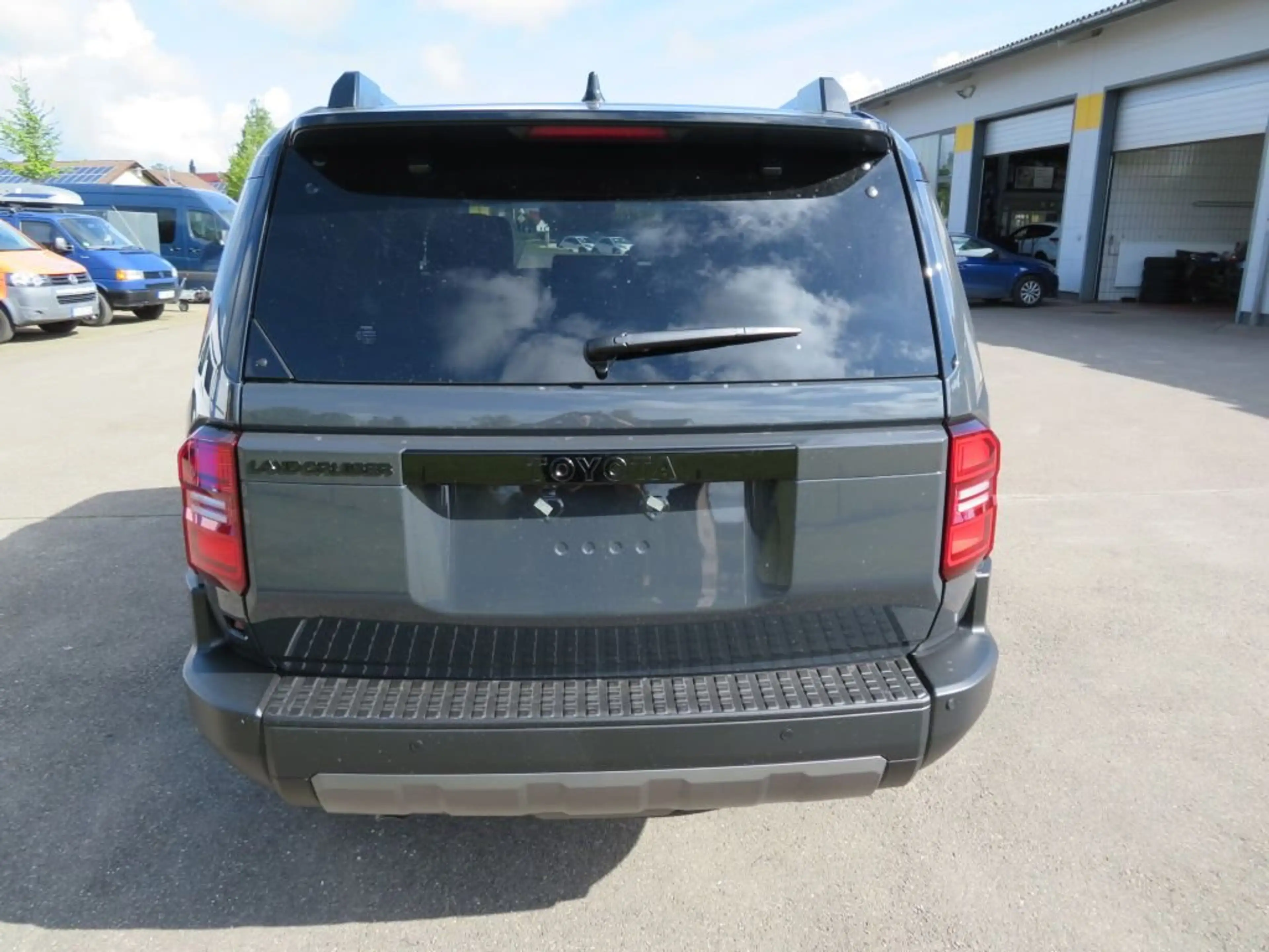 Toyota Land Cruiser Land Cruiser 2.8D-4D Mild-Hybr. Automat Executive — photo 5