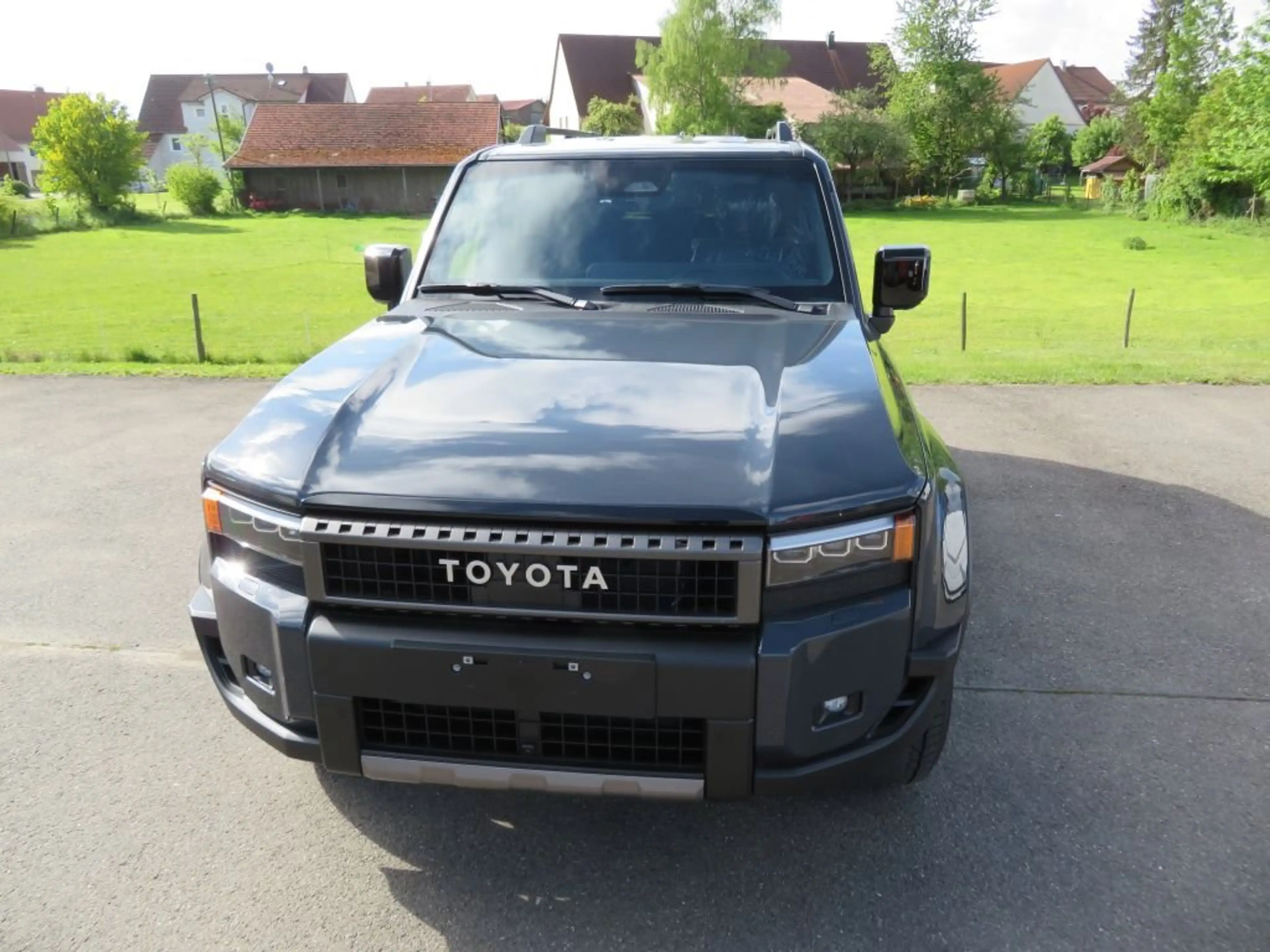 Toyota Land Cruiser Land Cruiser 2.8D-4D Mild-Hybr. Automat Executive — photo 2