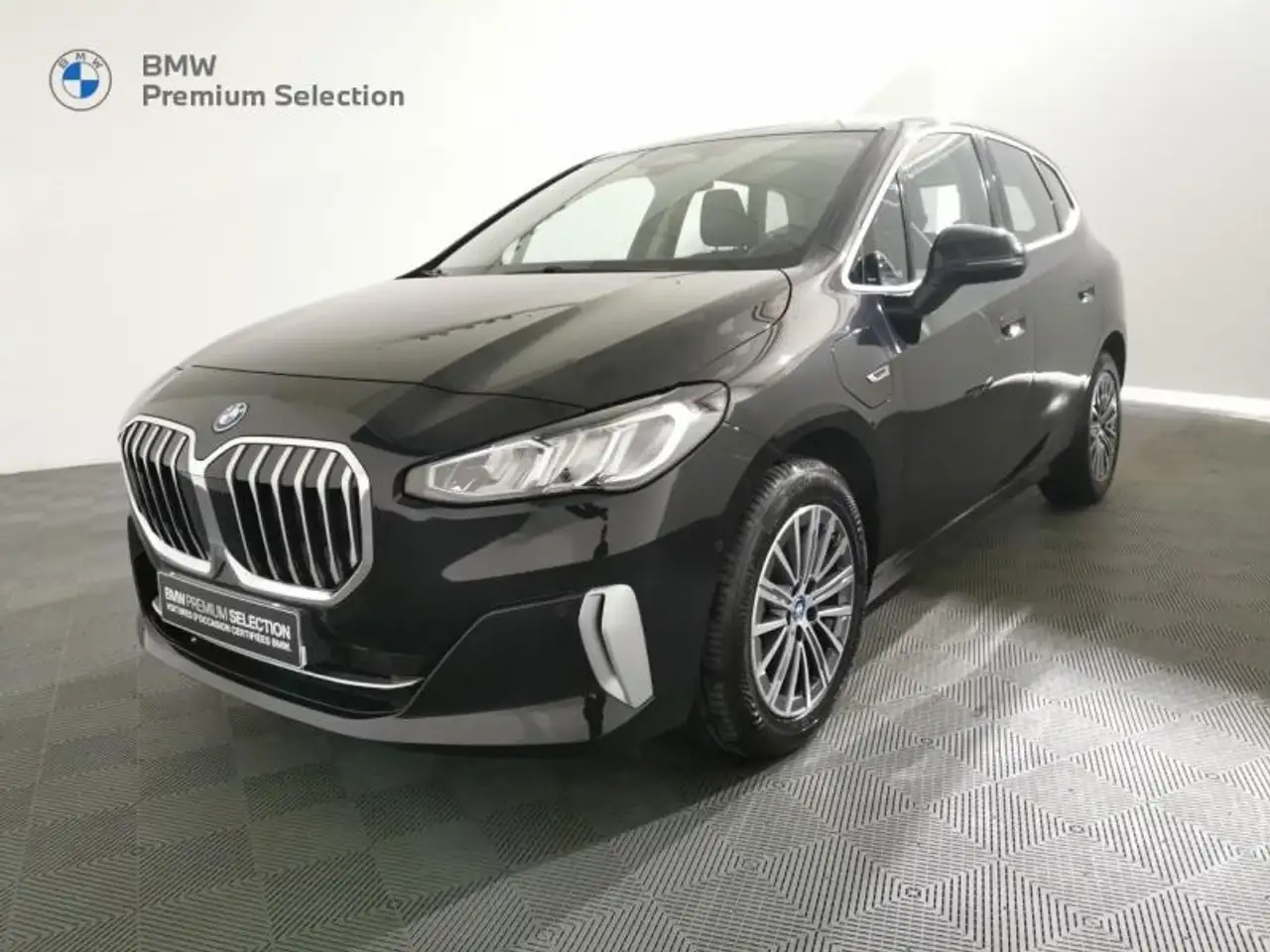 BMW 225
