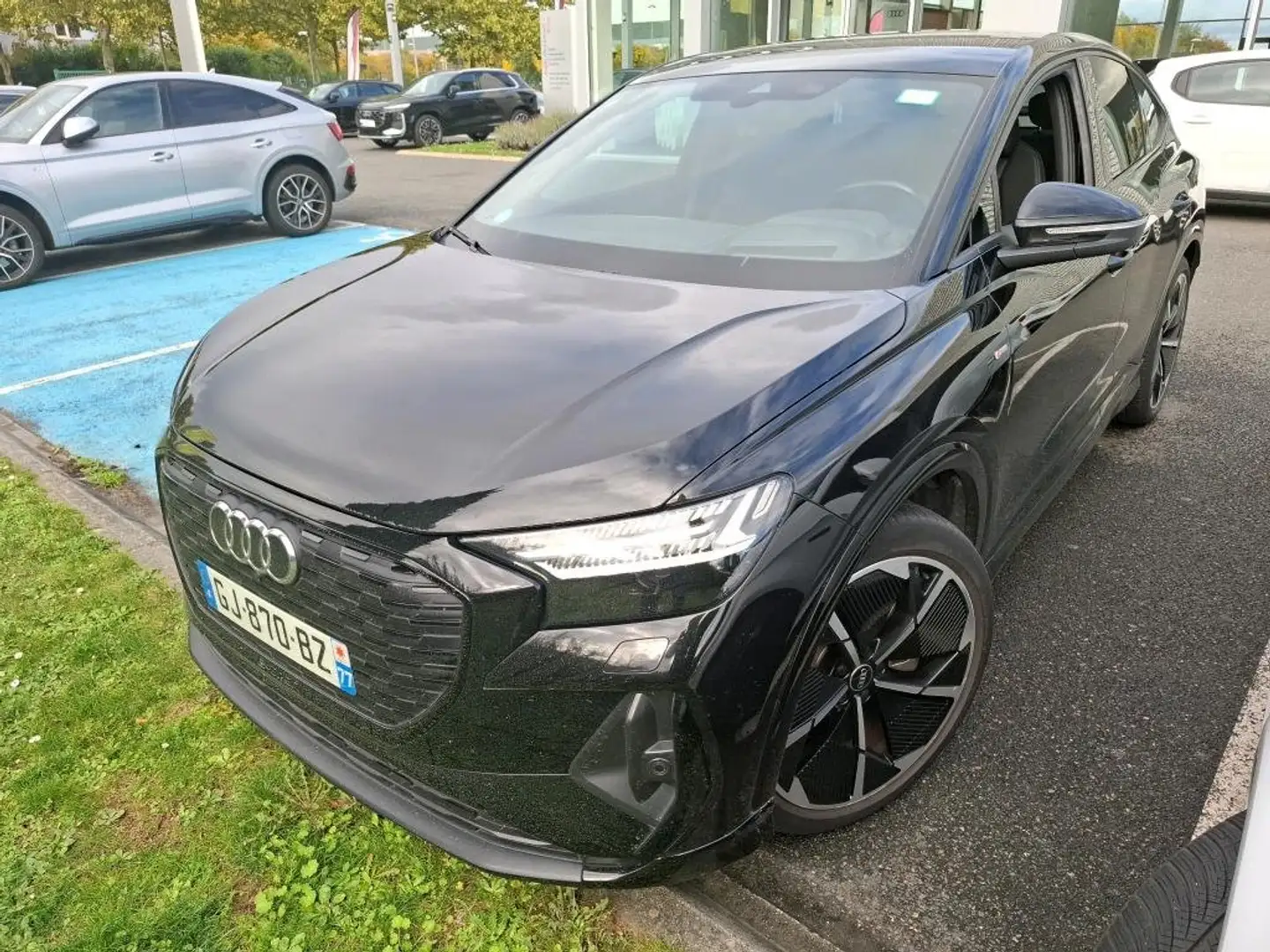 Audi Q4 e-tron Q4 e-tron 40 204 ch 82 kW S line Noir - 2
