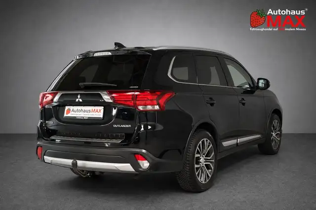 Mitsubishi Outlander view 6