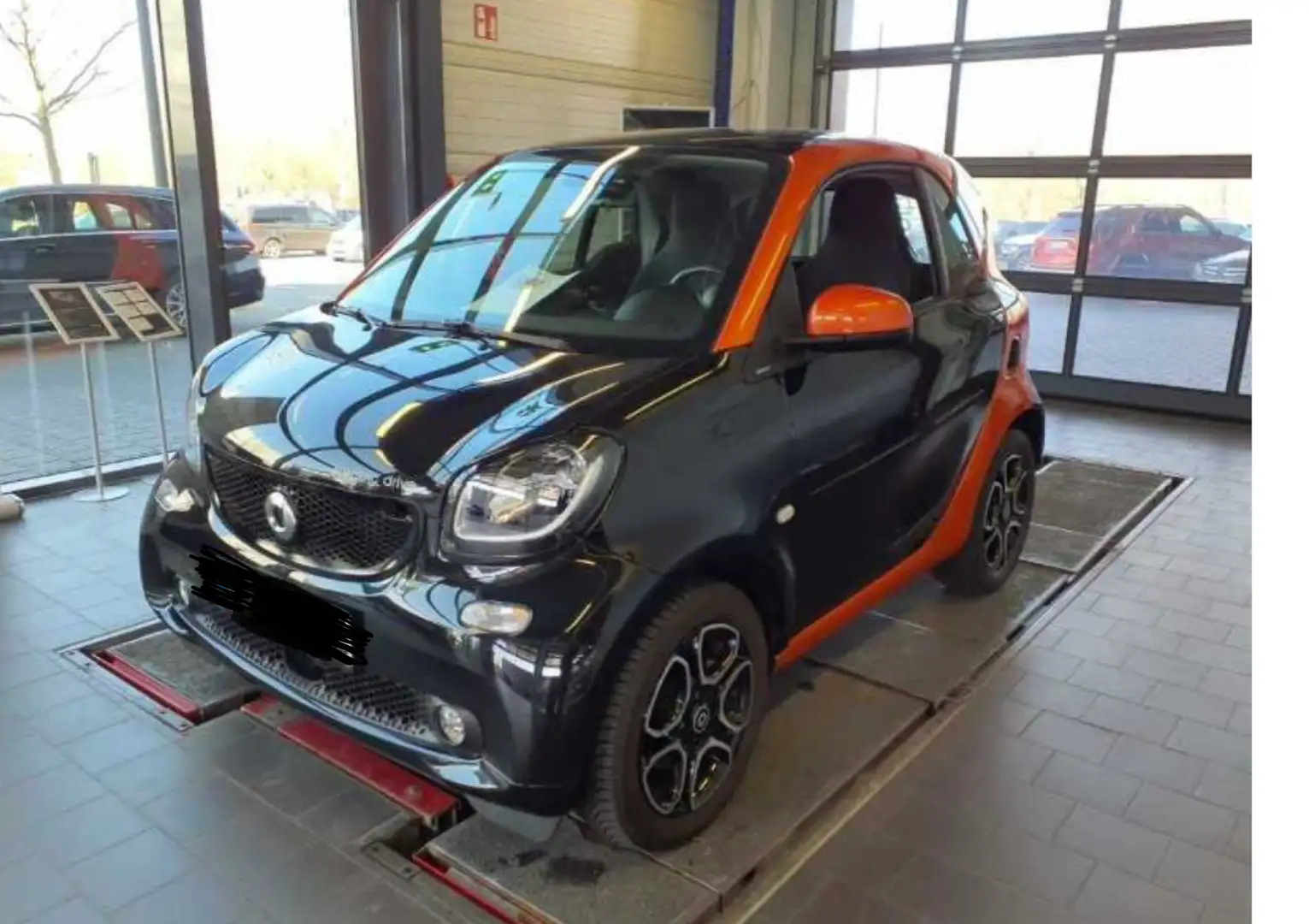 smart forTwo smart fortwo coupé 17,6kWh electric drive (mit Batterie) electric drive (mit Batterie) - 1