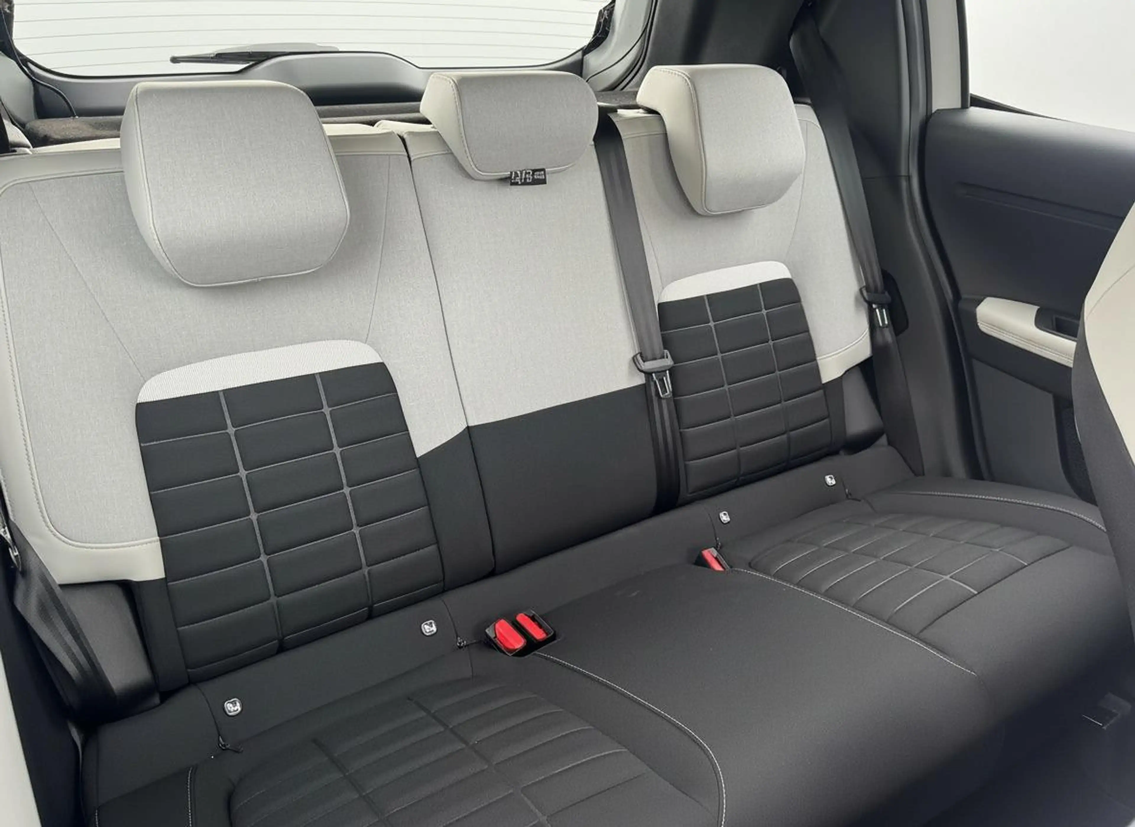 Citroen E-C3 Max 113pk Comfort Range 44 kWh | 3 fase | Pack Win — photo 5