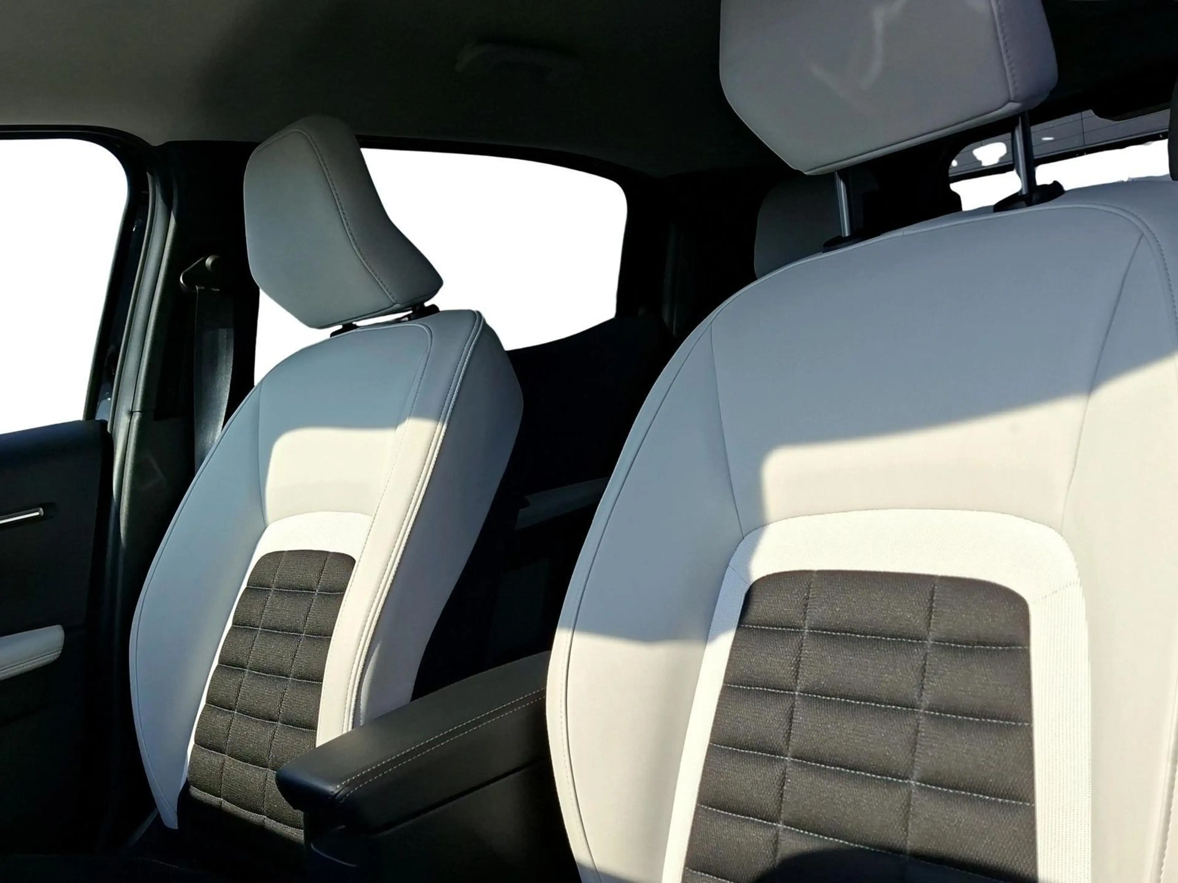 Citroen C3 Aircross Max Hybrid 145 eDSC6 Kamera Navi SHZ — photo 7